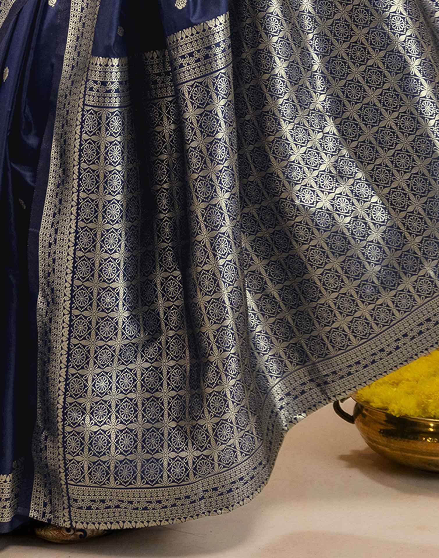 Navy Blue Silk Woven Banarasi Saree - Image 10