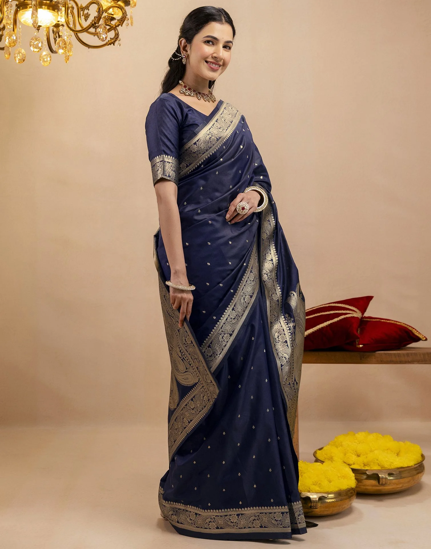 Navy Blue Silk Woven Banarasi Saree - Image 5
