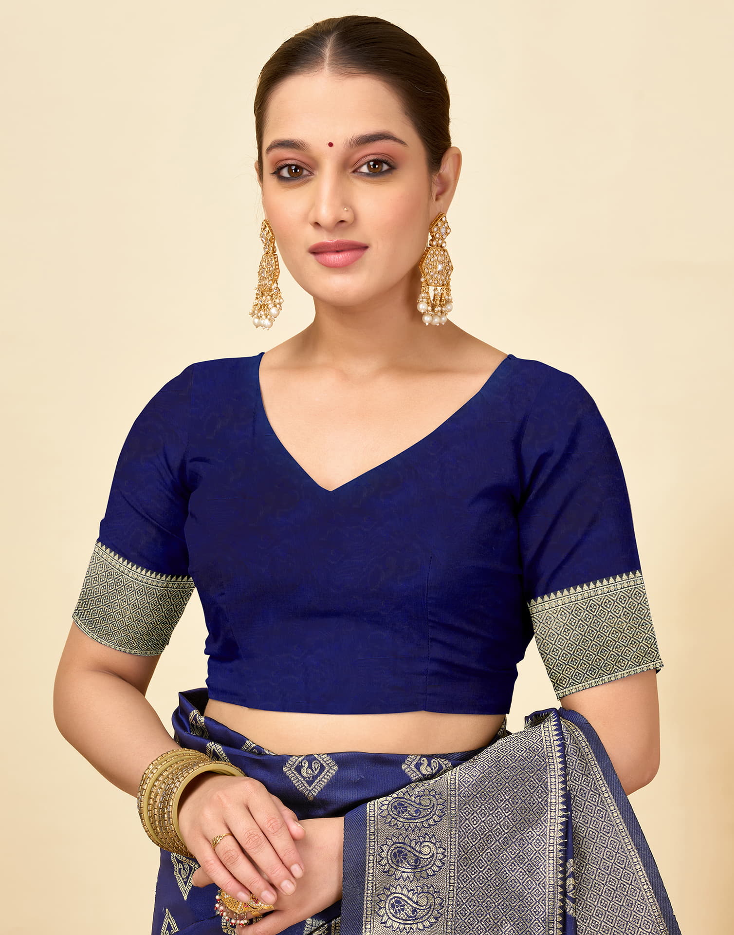 Navy Blue Silk Woven Banarasi Saree - Image 7