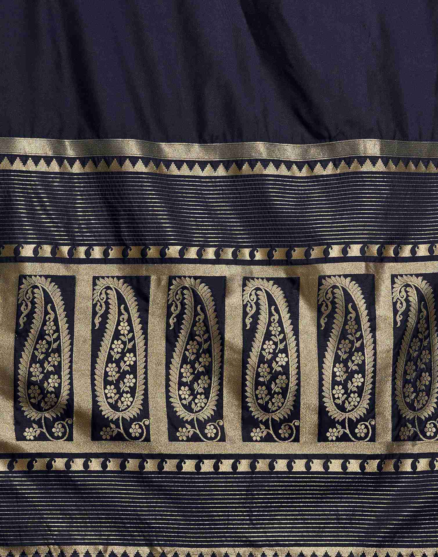 Navy Blue Silk Woven Kanjivaram Saree - Image 9