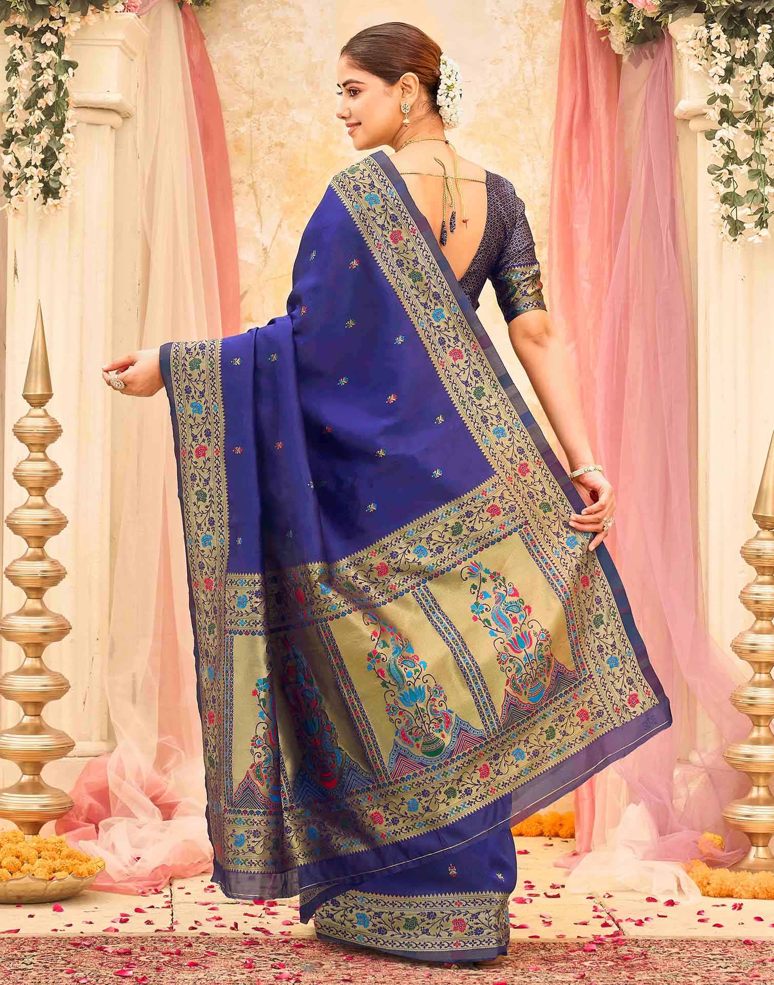 Navy Blue Silk Woven Paithani Saree - Image 6
