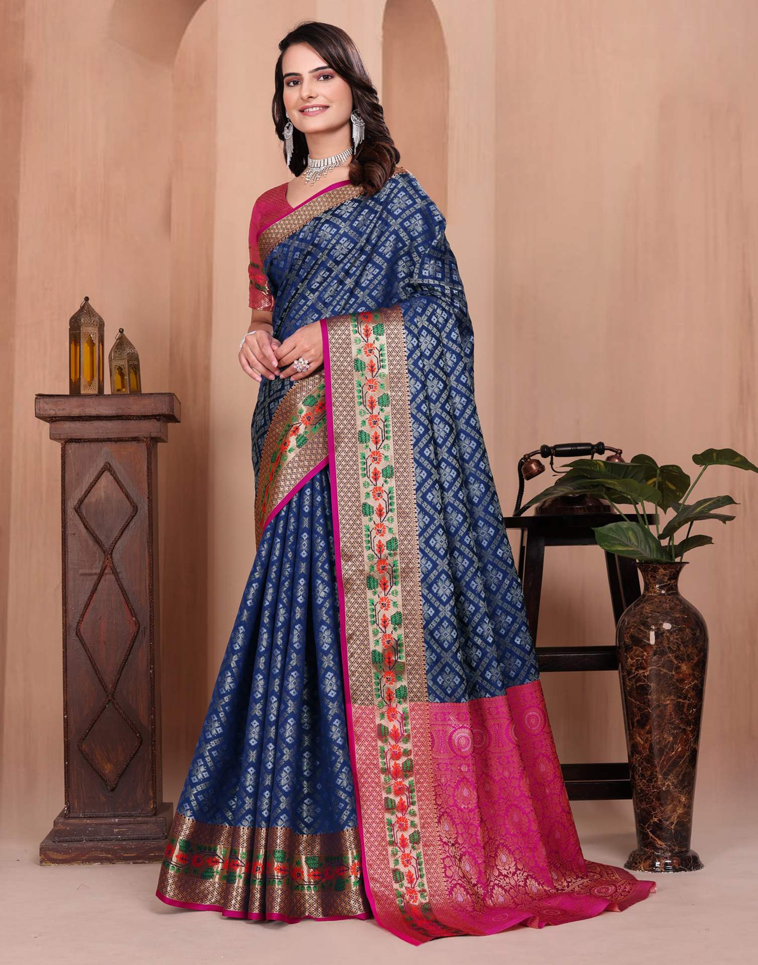 Navy Blue Silk Woven Patola Saree - Image 4