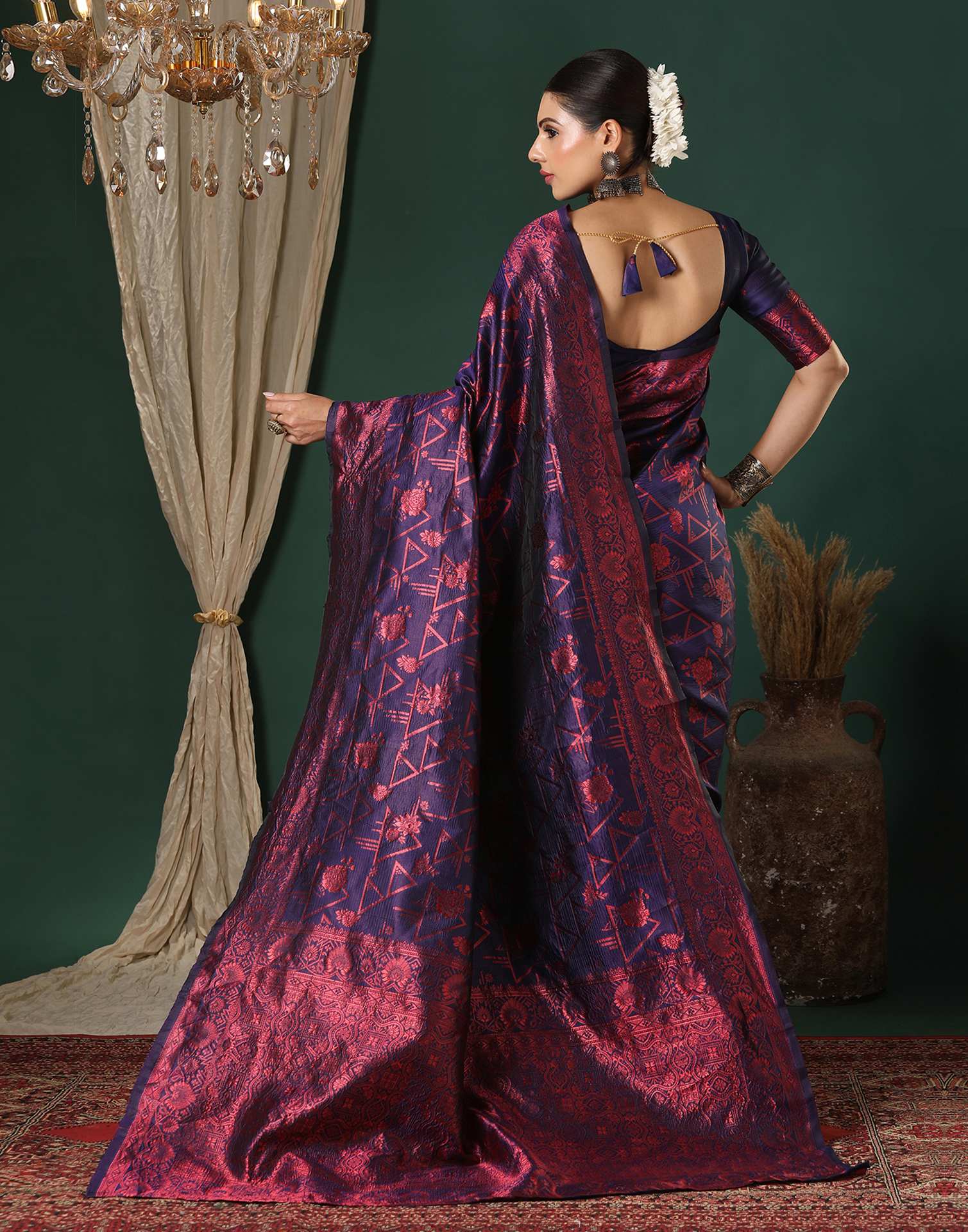 Navy Blue Silk Woven Banarasi Saree - Image 6