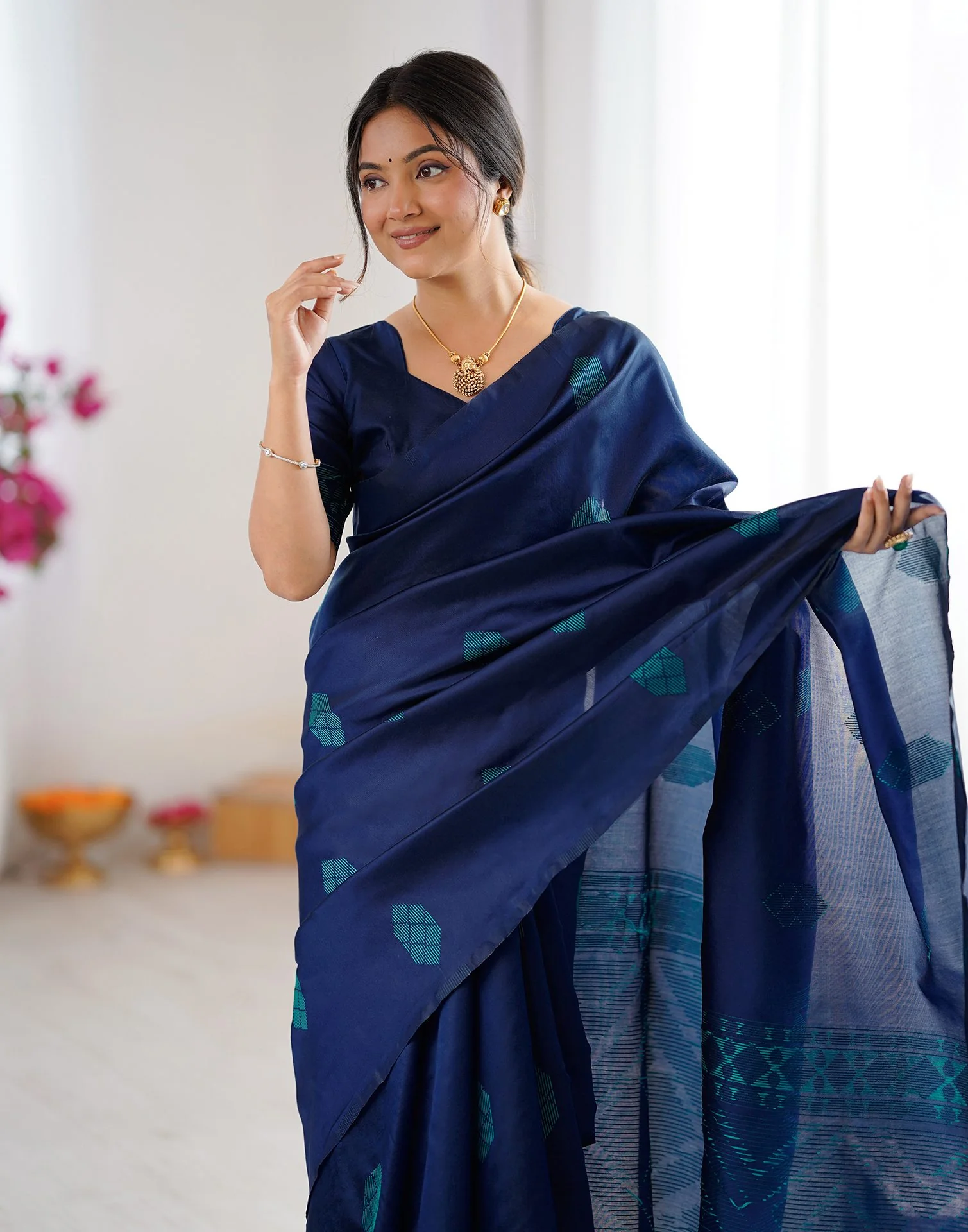 Navy Blue Silk Woven Saree - Image 2
