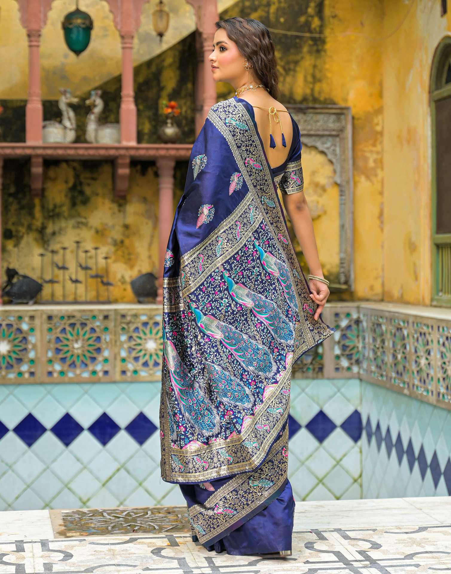 Navy Blue Silk Woven Banarasi Saree - Image 6