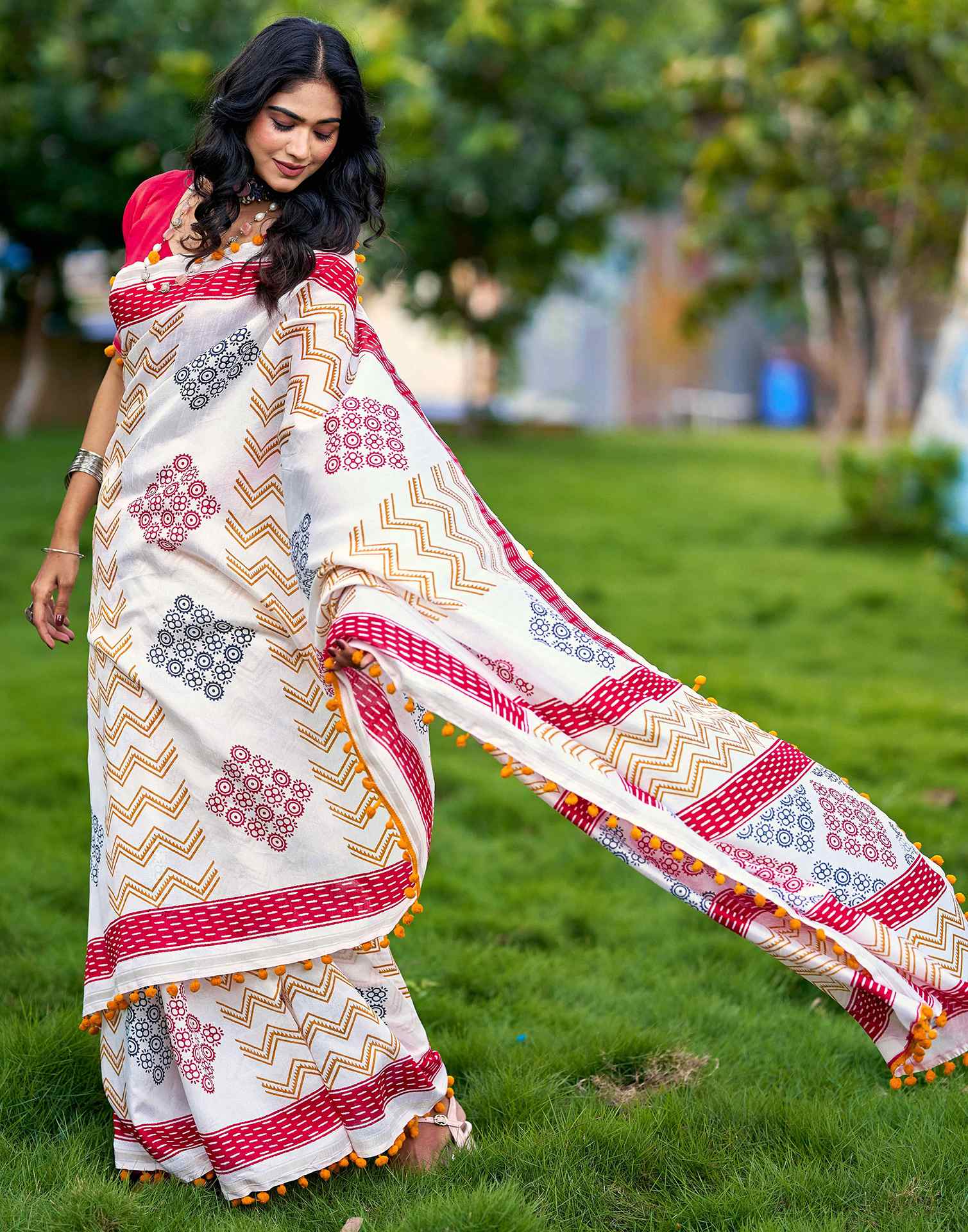 Off White Chanderi Printed Saree - Image 6