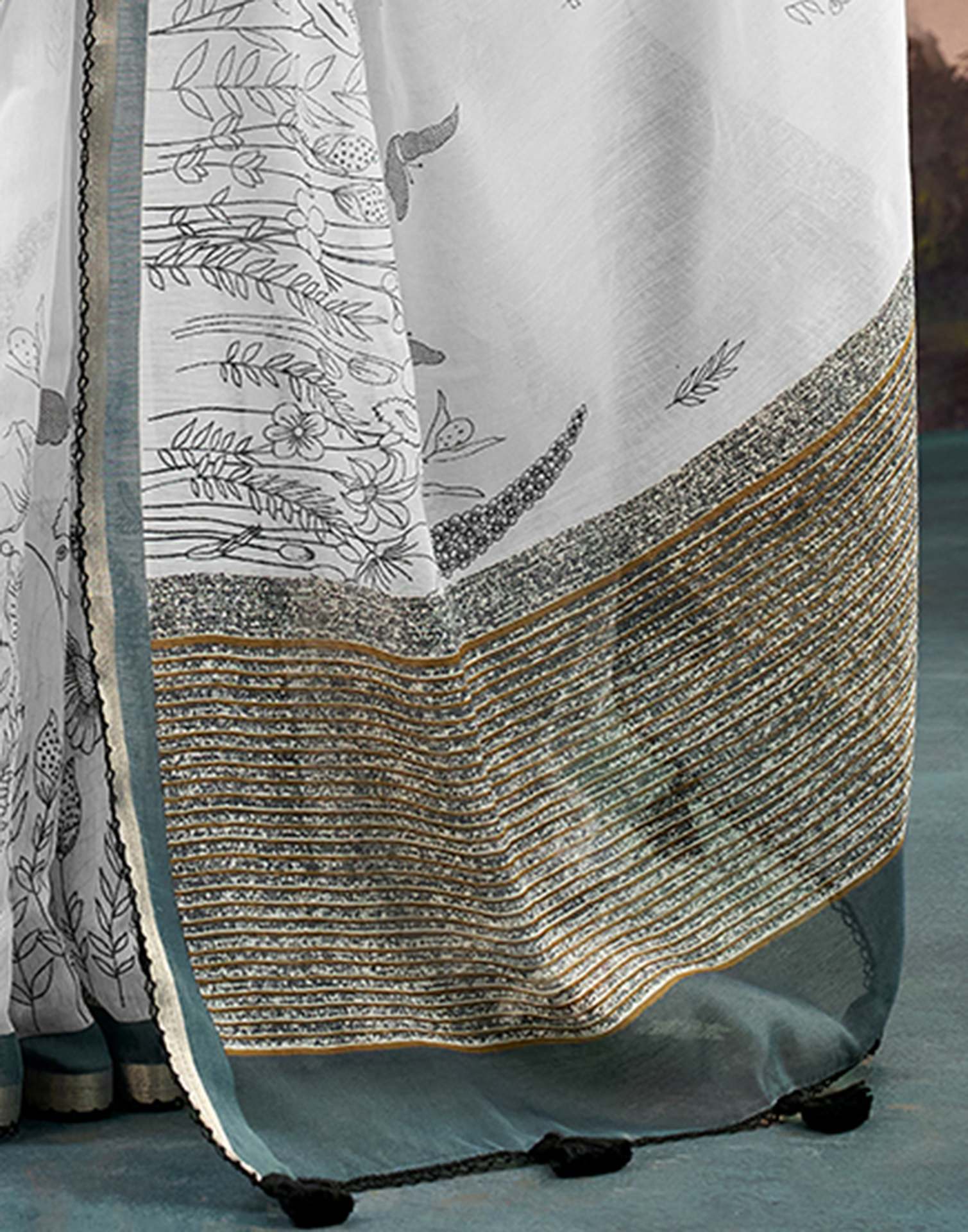 Off White Chanderi Printed Saree - Image 6