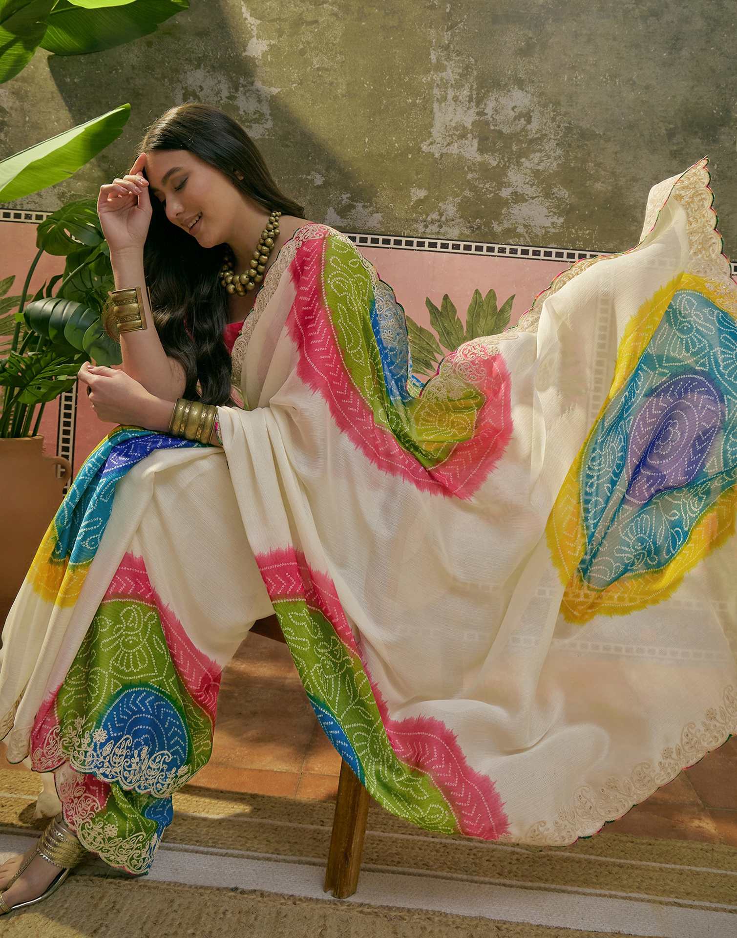 Off White Chiffon Bandhani Printed Embroidery Saree - Image 4