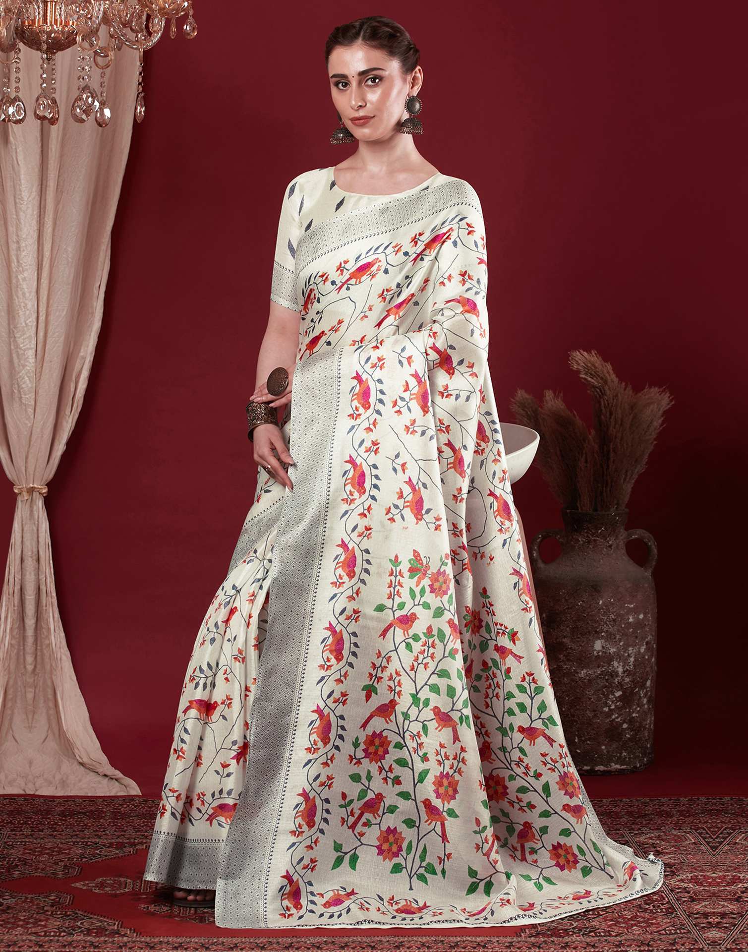 Off White Cotton Blend Floral Printed Saree - Image 4