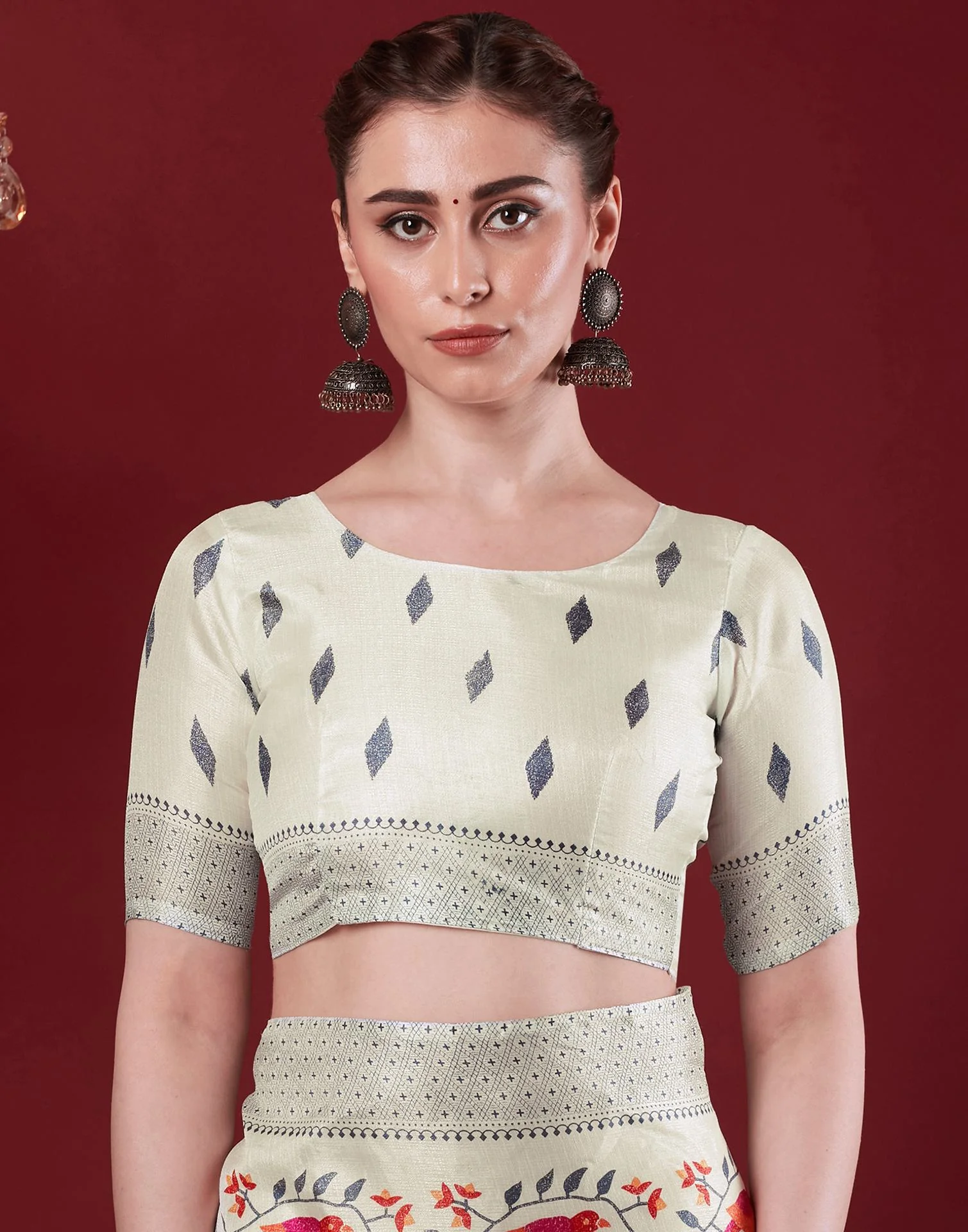 Off White Cotton Blend Floral Printed Saree - Image 8