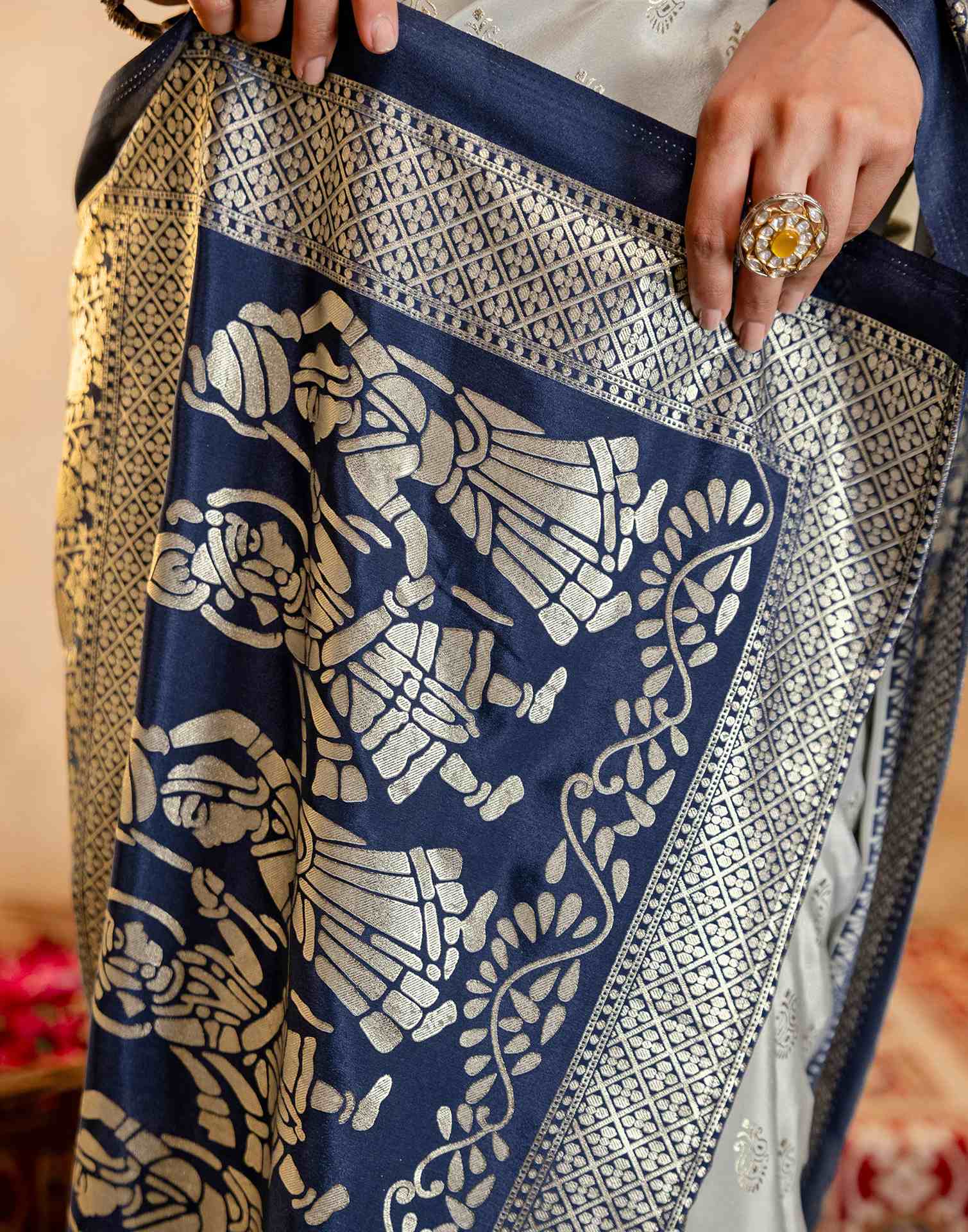 Off White Crepe Silk Foil Printed Saree - Image 13