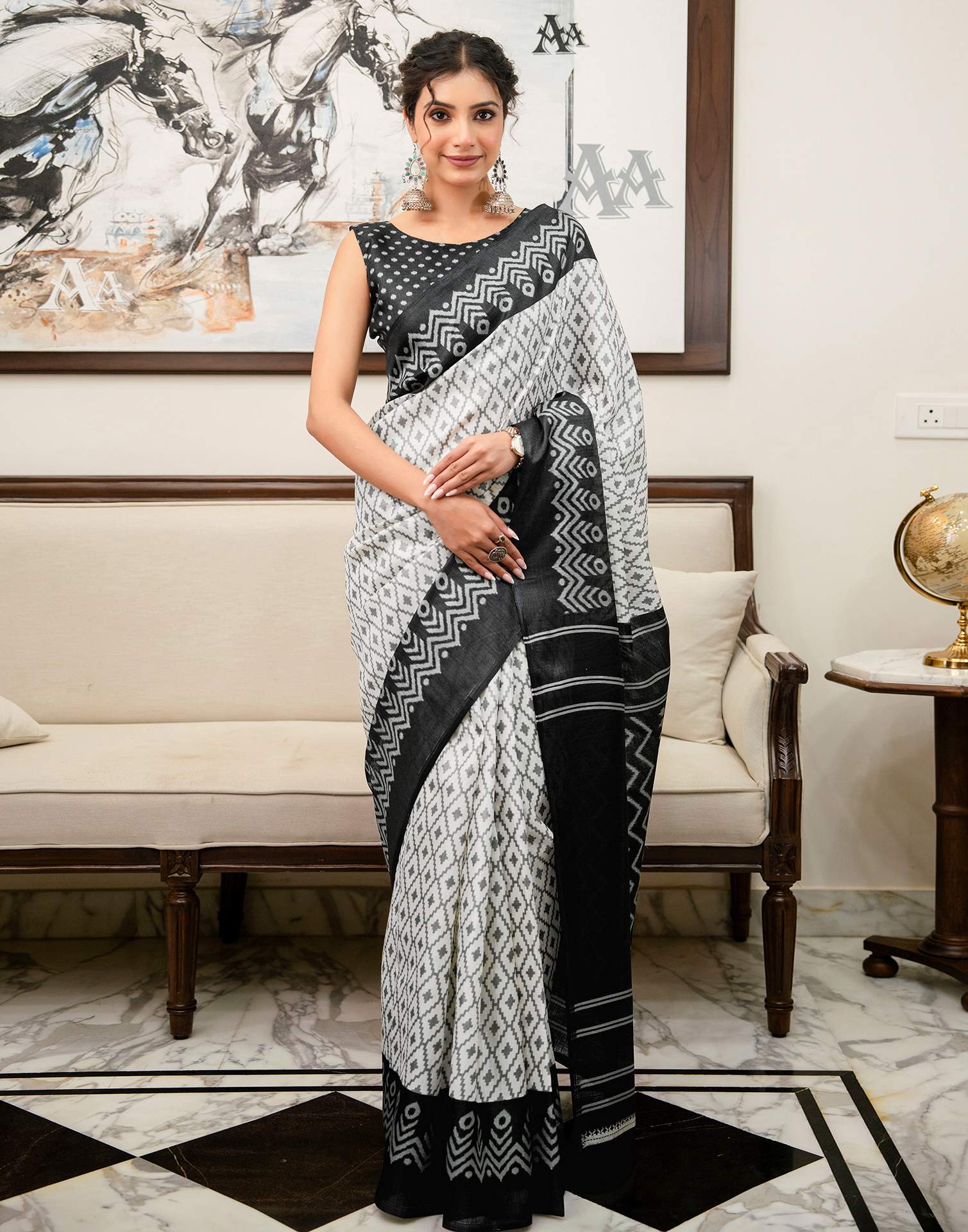 Off White Khadi Ikkat Printed SareeĀ - Image 4