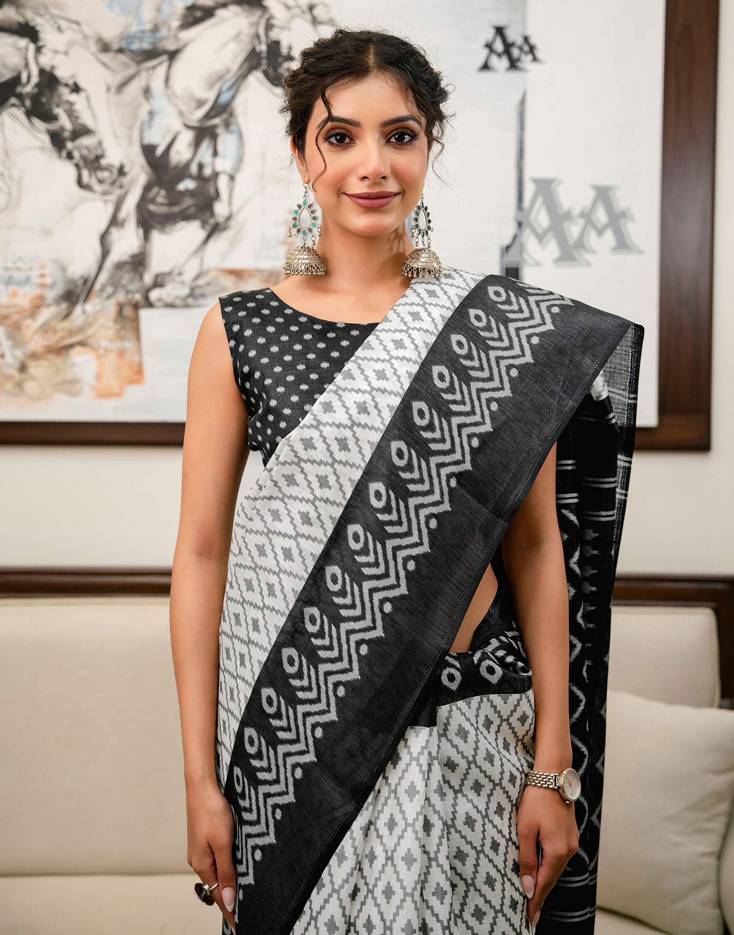 Off White Khadi Ikkat Printed SareeĀ - Image 5
