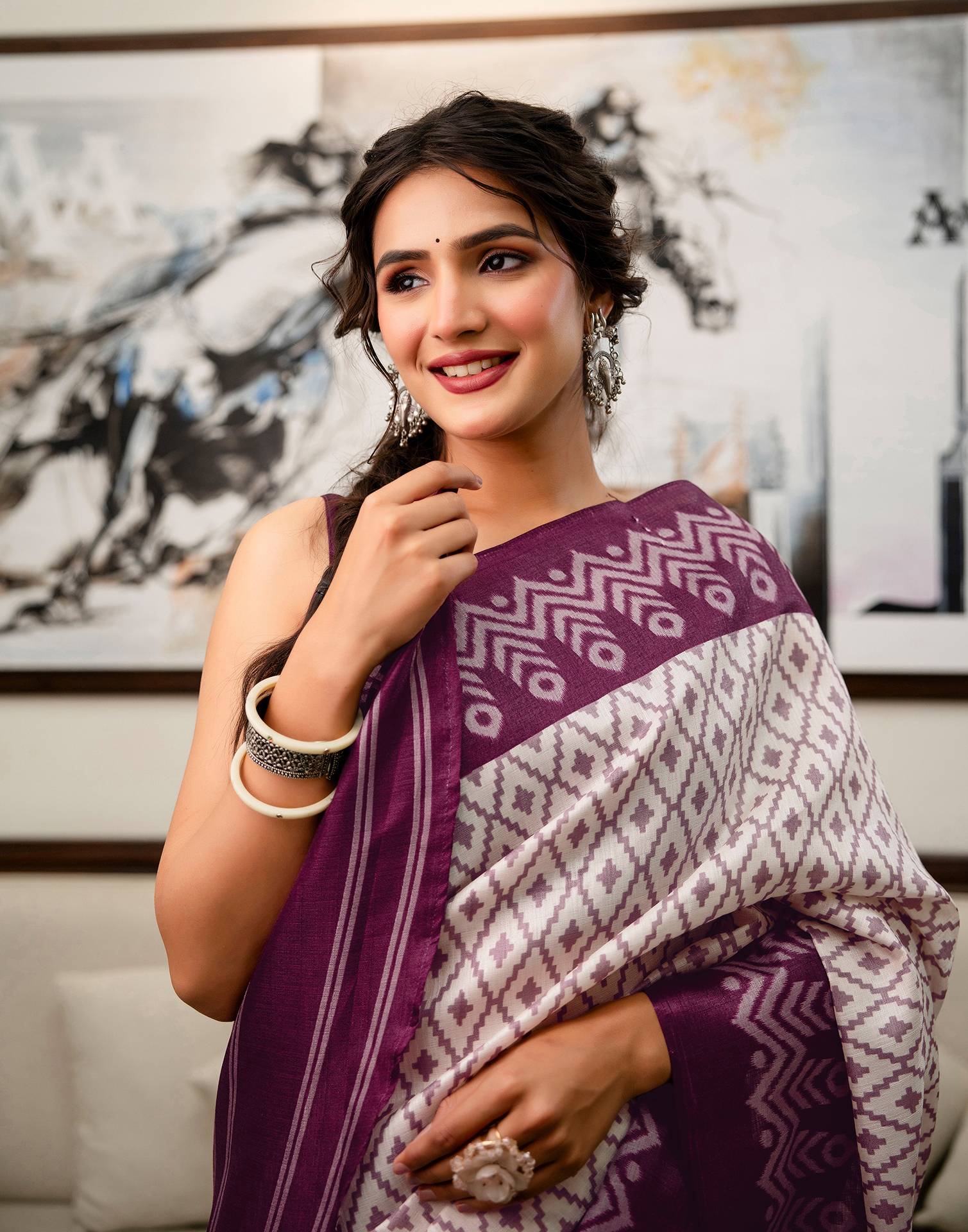 Off White Khadi Ikkat Printed SareeĀ - Image 2
