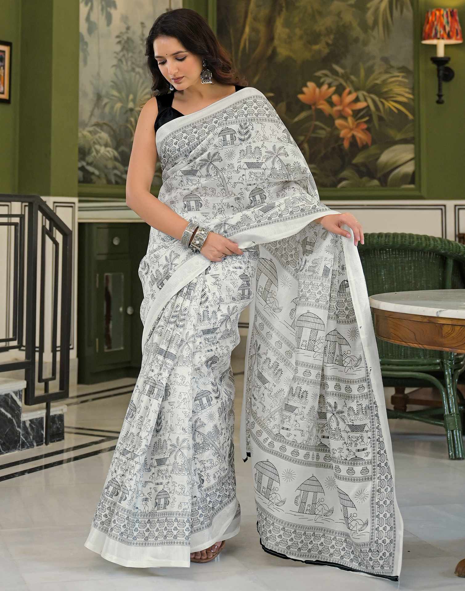 Off White Khadi Warli Printed Saree - Image 4