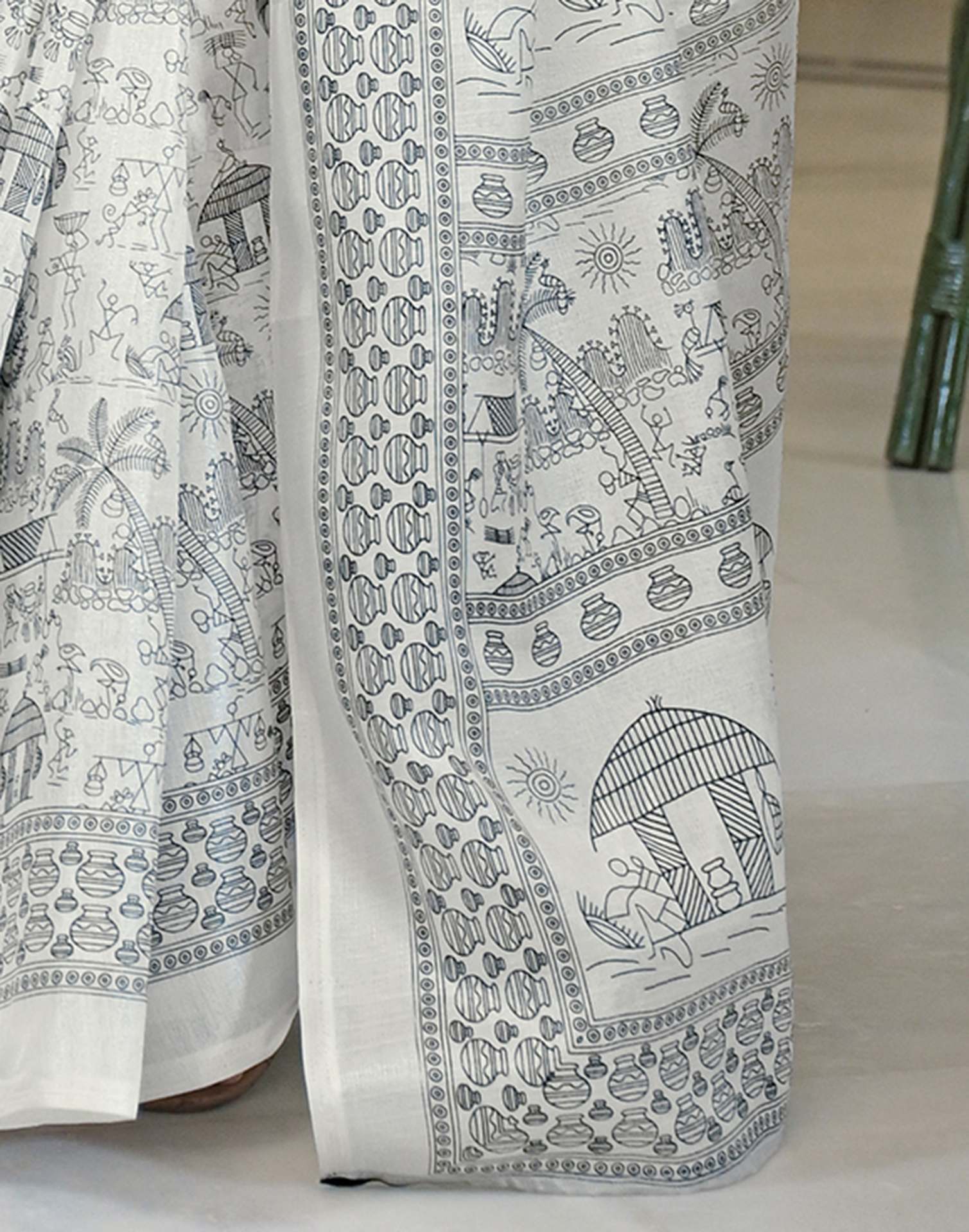 Off White Khadi Warli Printed Saree - Image 9