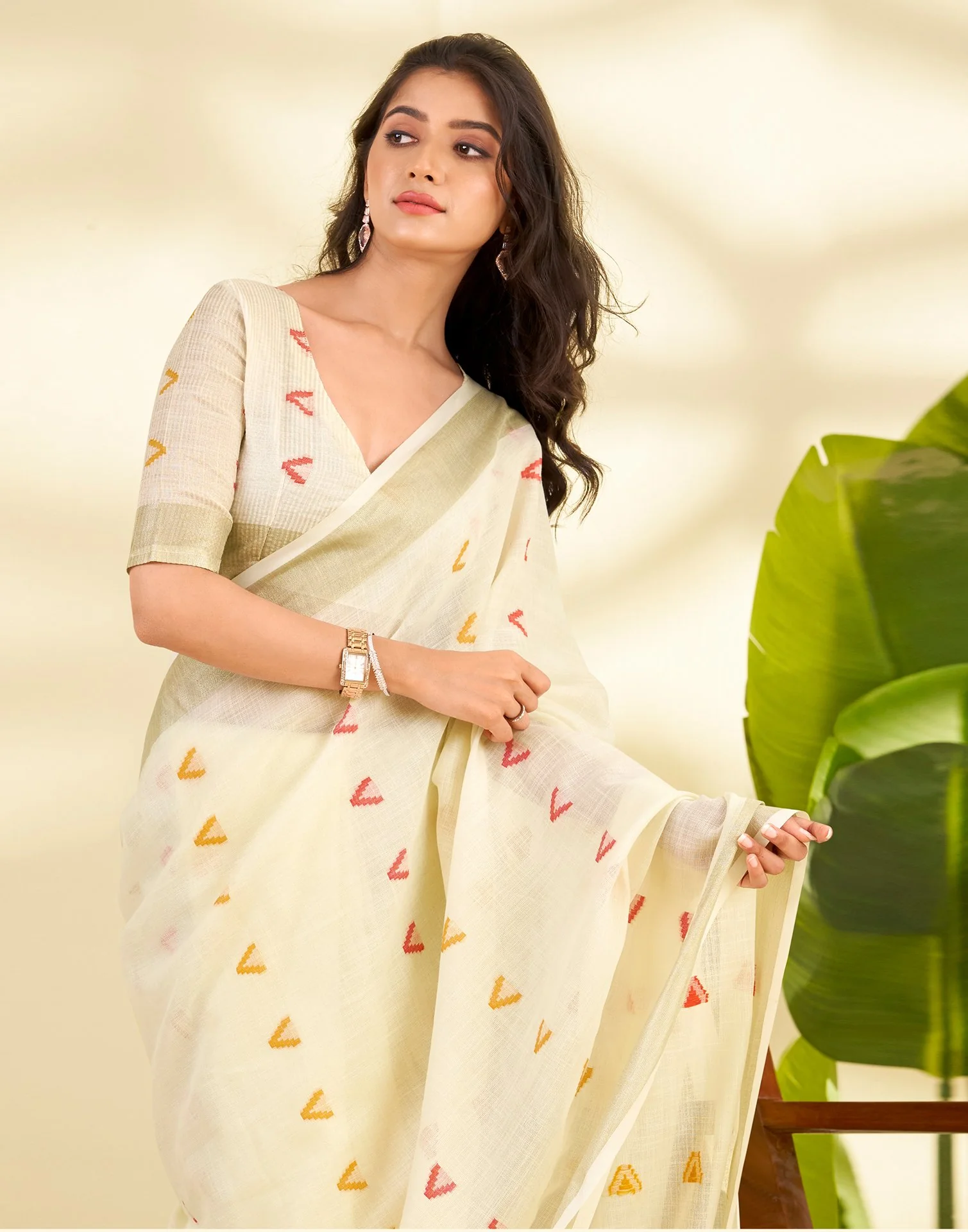 Off White Linen Silk Woven Saree - Image 4