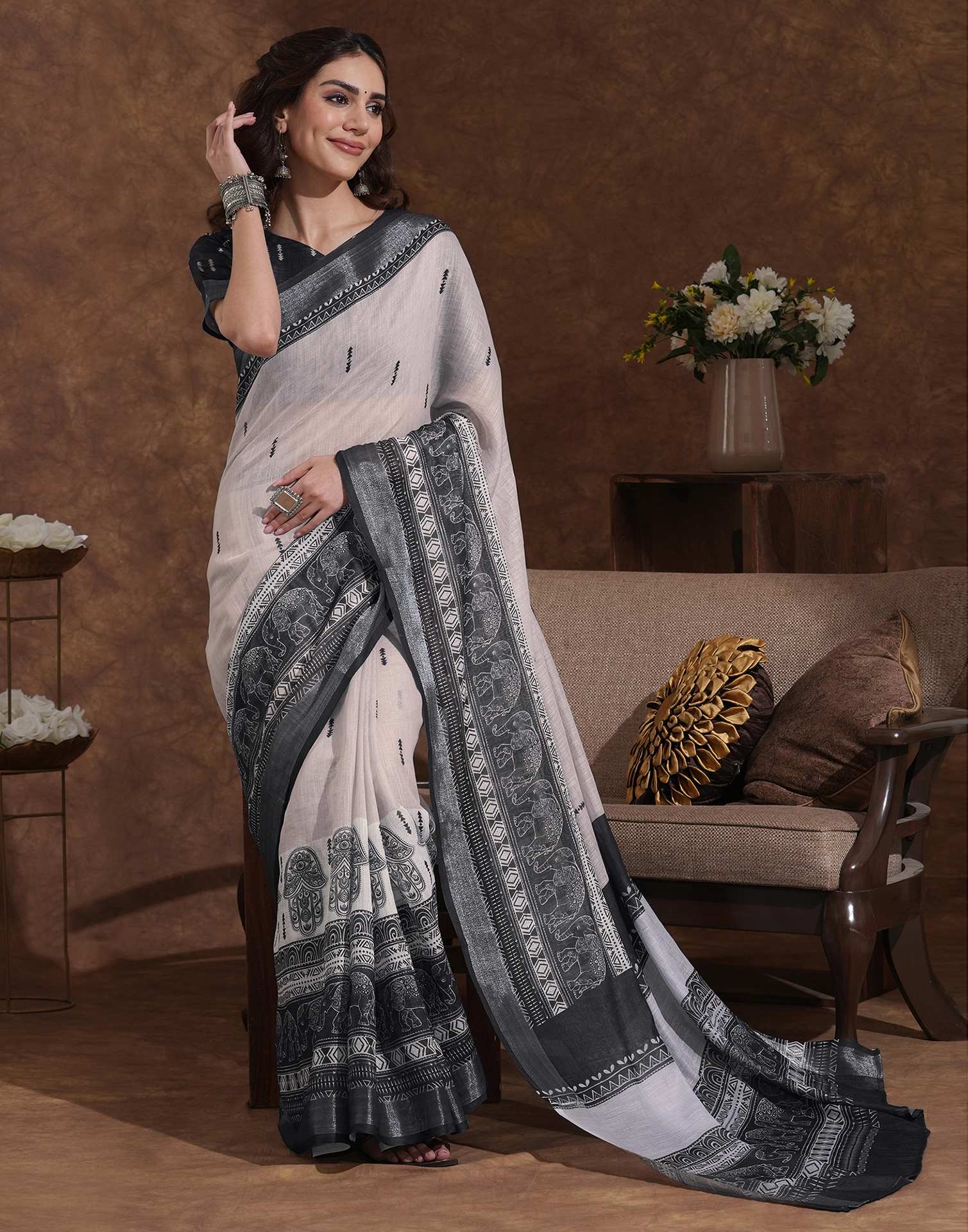 Off White Linen Woven Printed Saree - Image 5