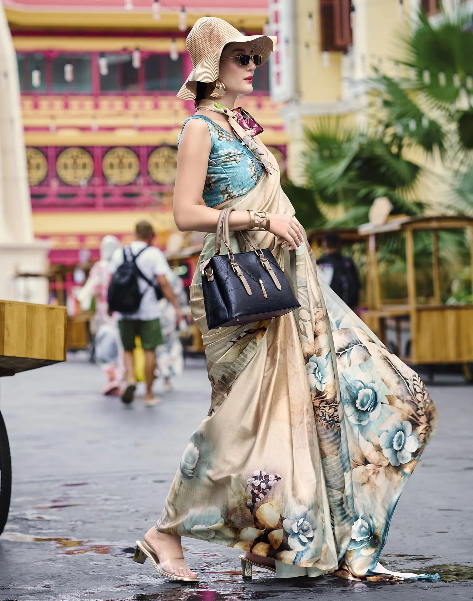 Off White Silk Printed Saree - Image 5