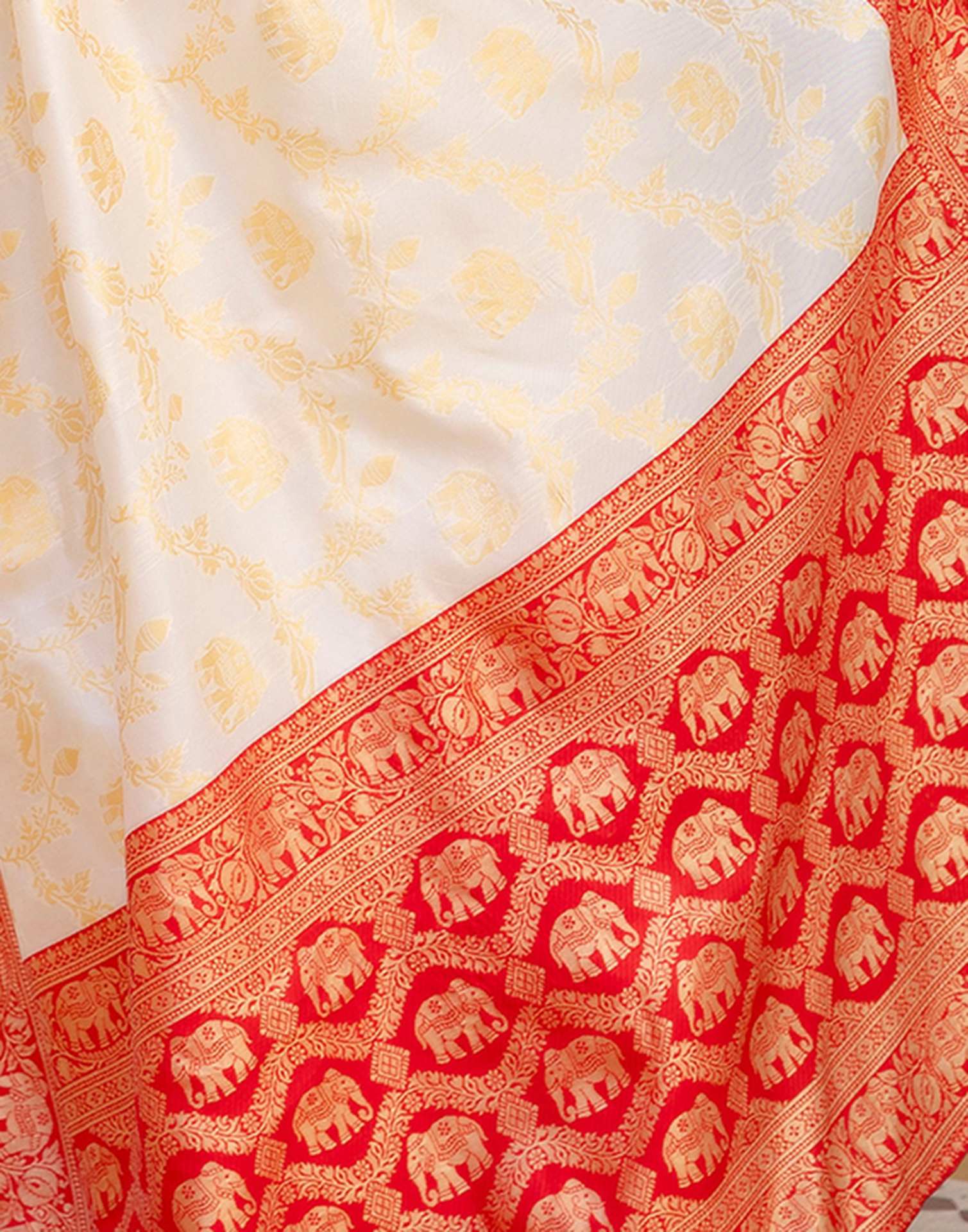 Off White Silk Woven Banarasi Saree - Image 9