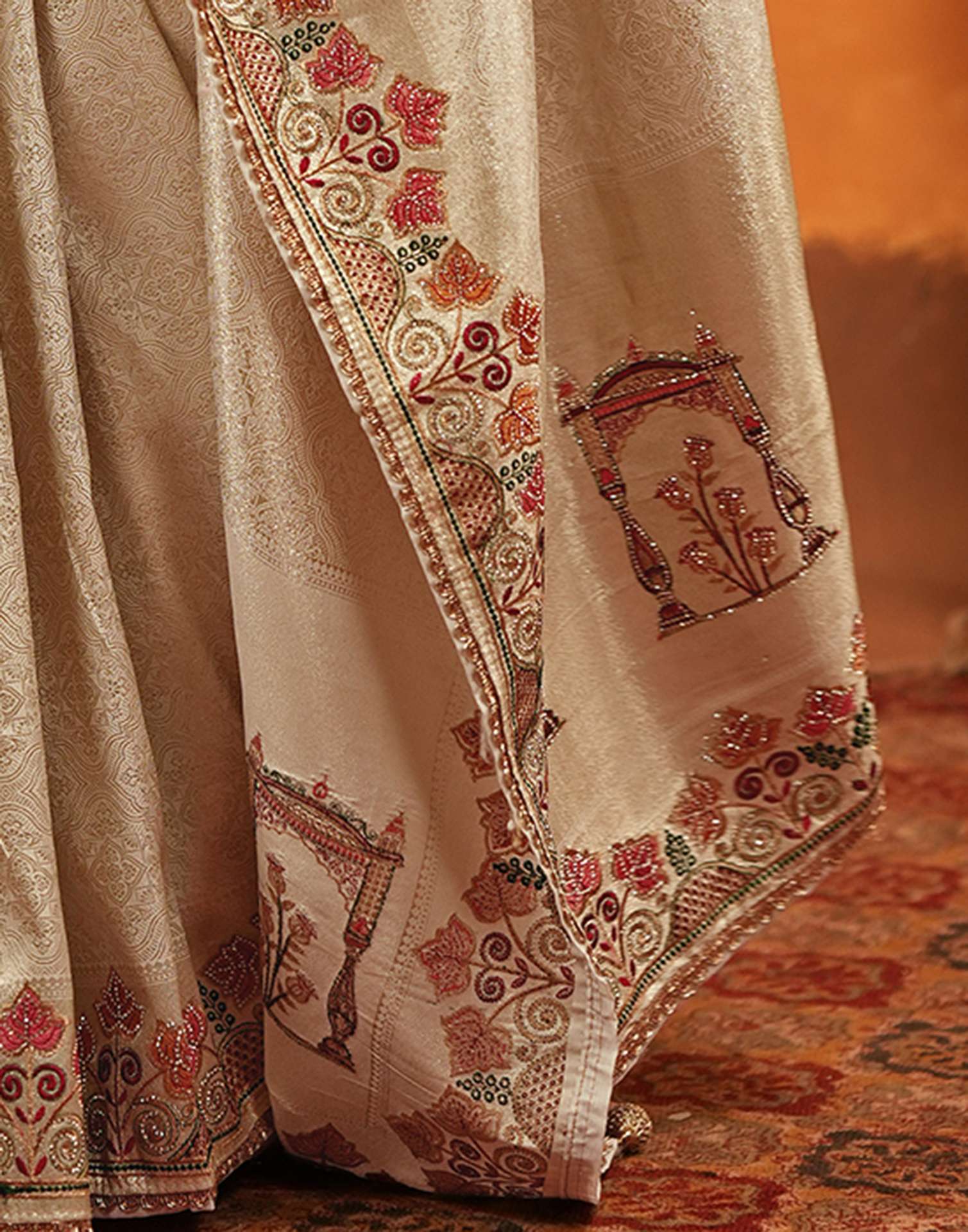 Off White Silk Woven Embroidery Stone Work Banarasi Saree - Image 13