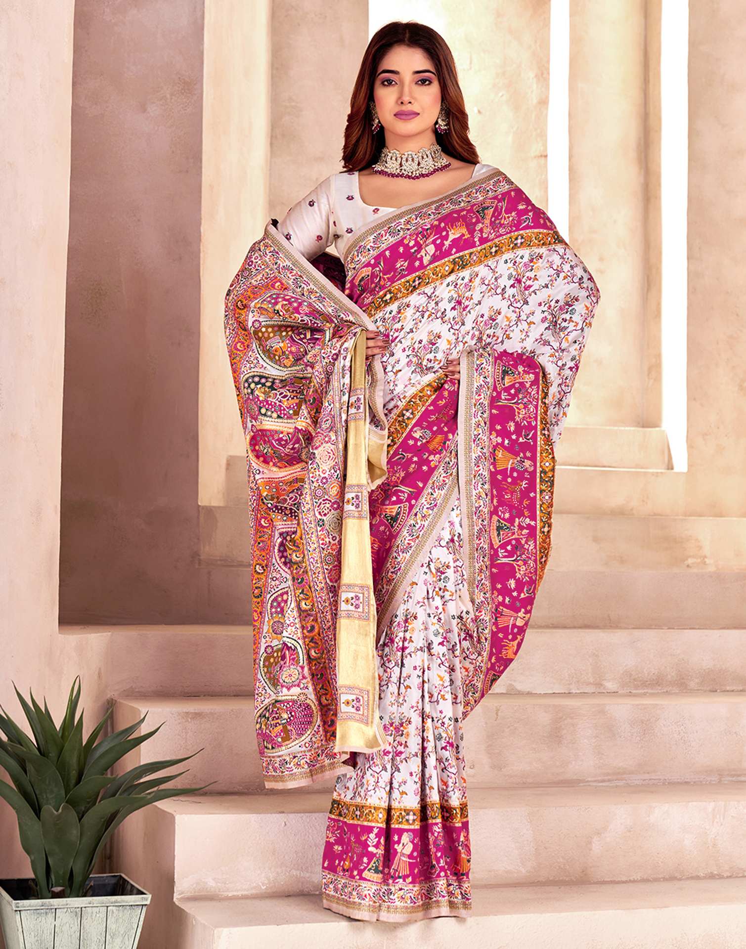 Off White Silk Woven Patola Saree - Image 4