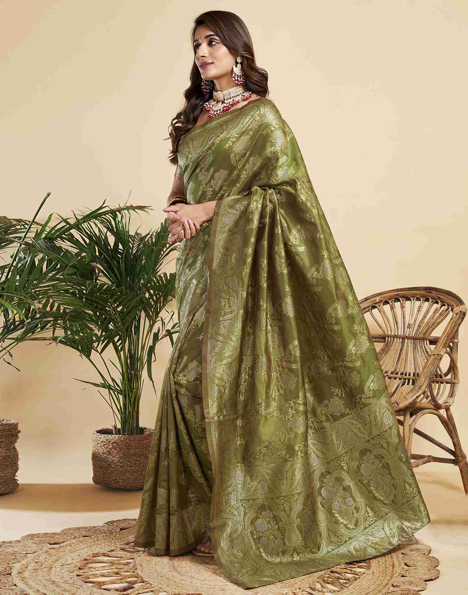 Olive Green Silk Woven Banarasi Saree - Image 6