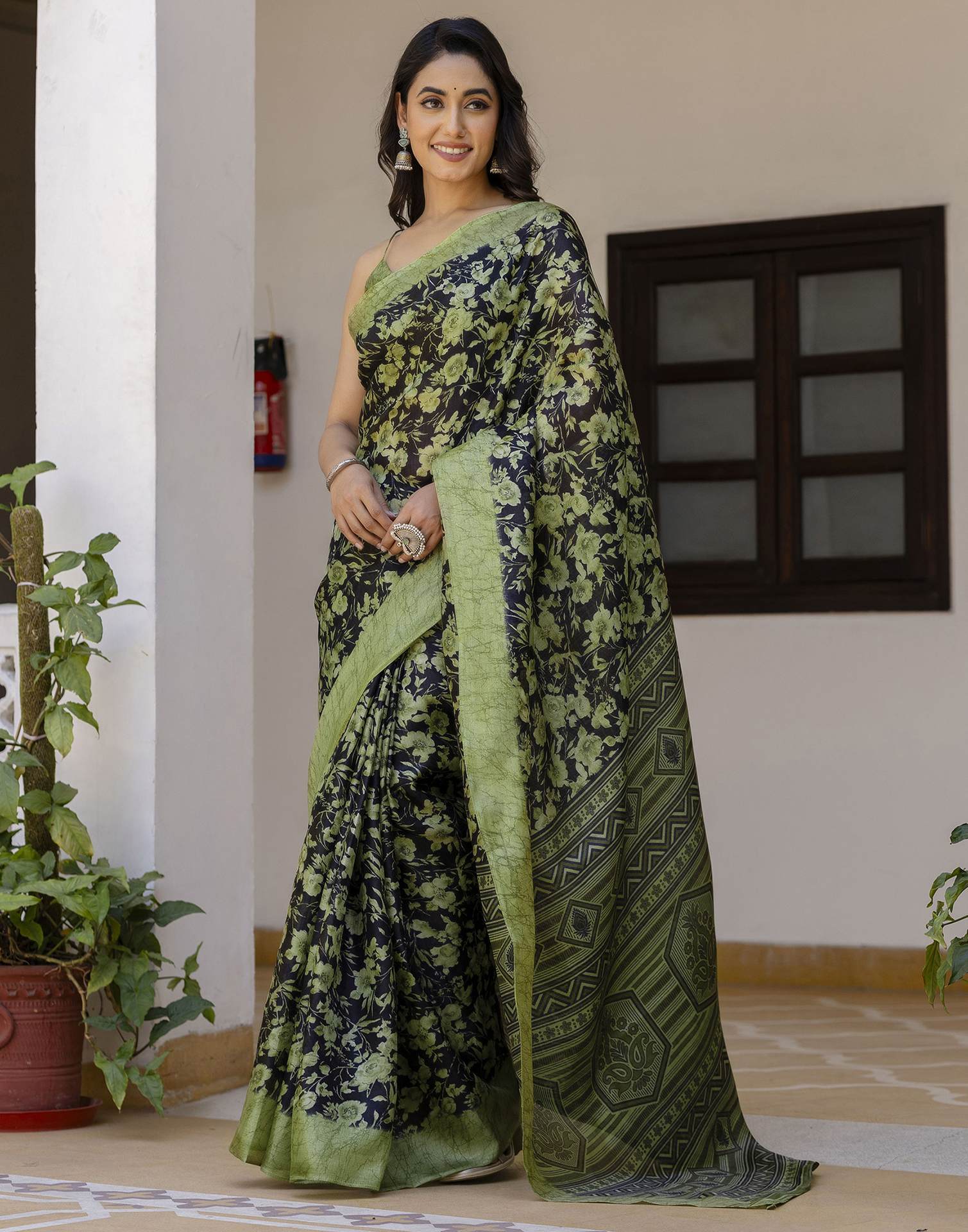 Olive Green Cotton Blend Floral Printed Saree - Image 6