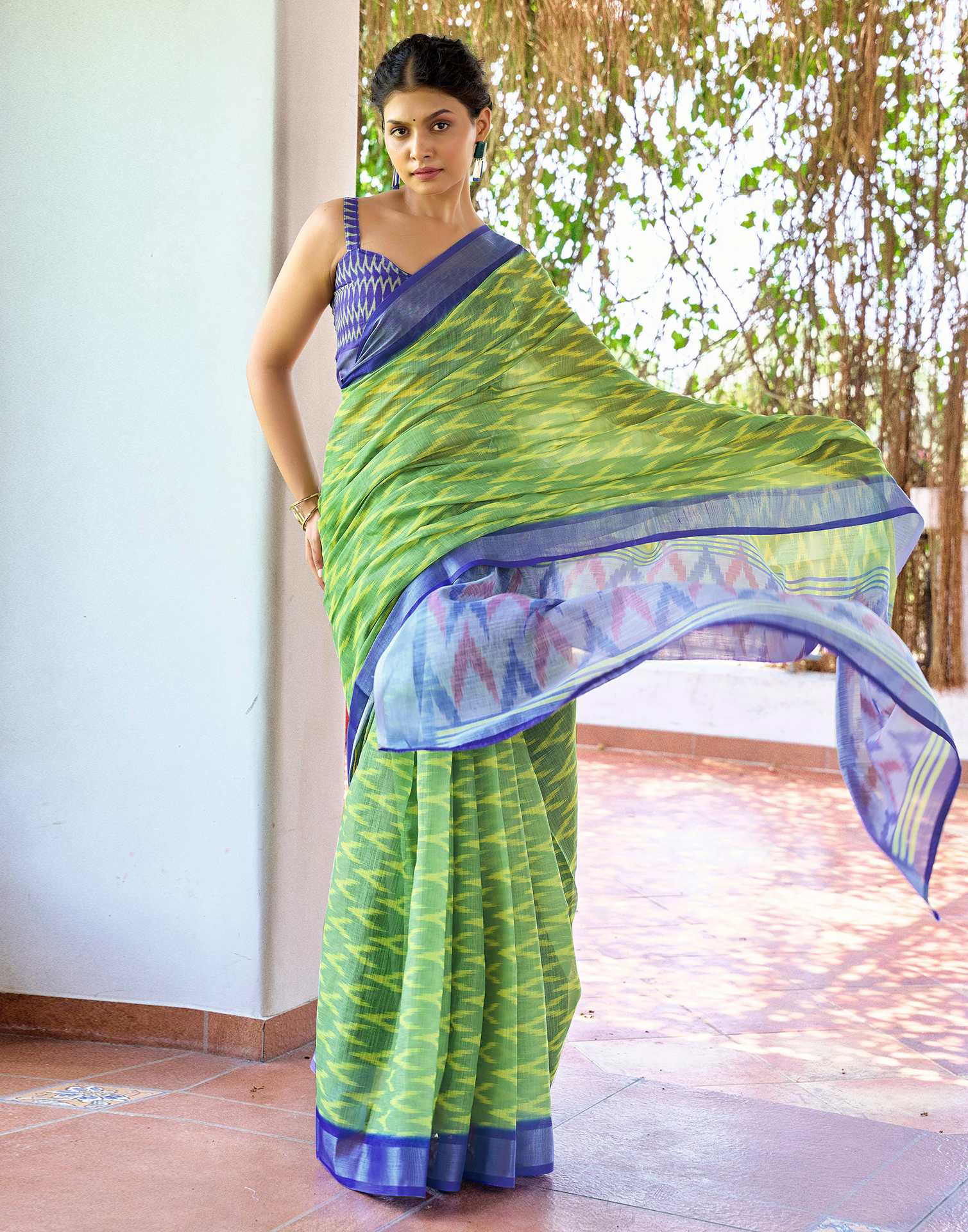 Olive Green Linen Ikkat Printed Saree - Image 6
