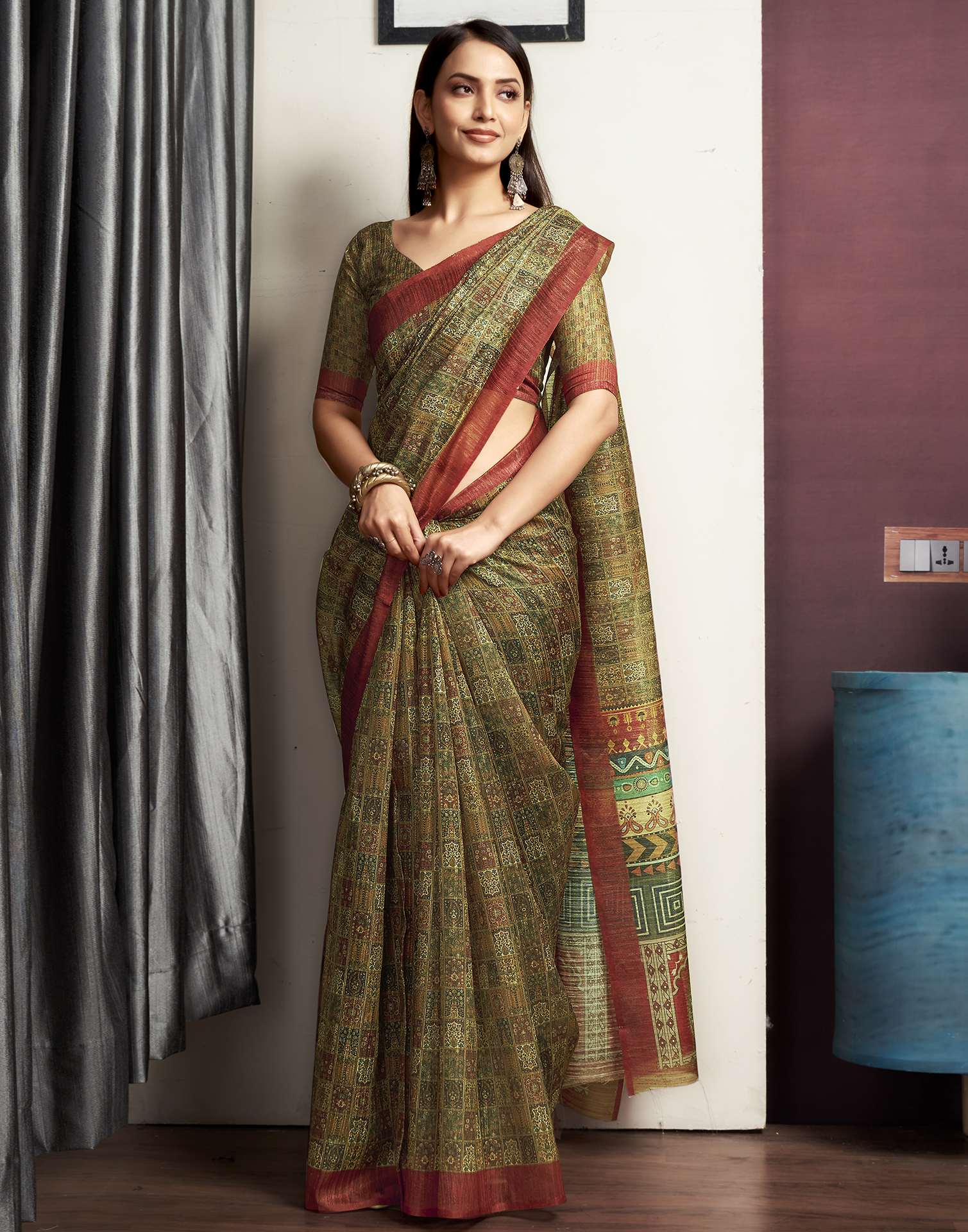 Olive Green Printed Cotton Blend Saree - Image 6
