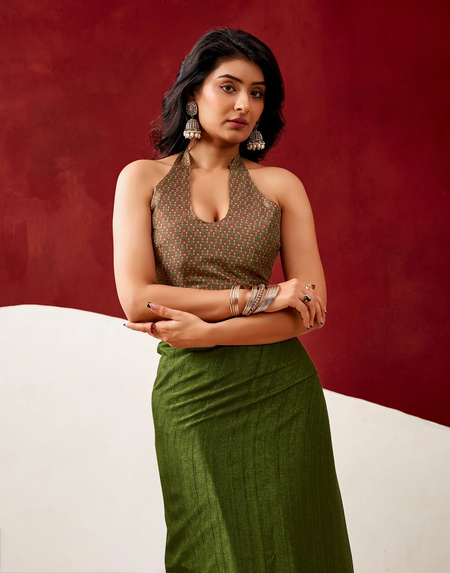 Olive Green Silk Embroidery Saree - Image 5