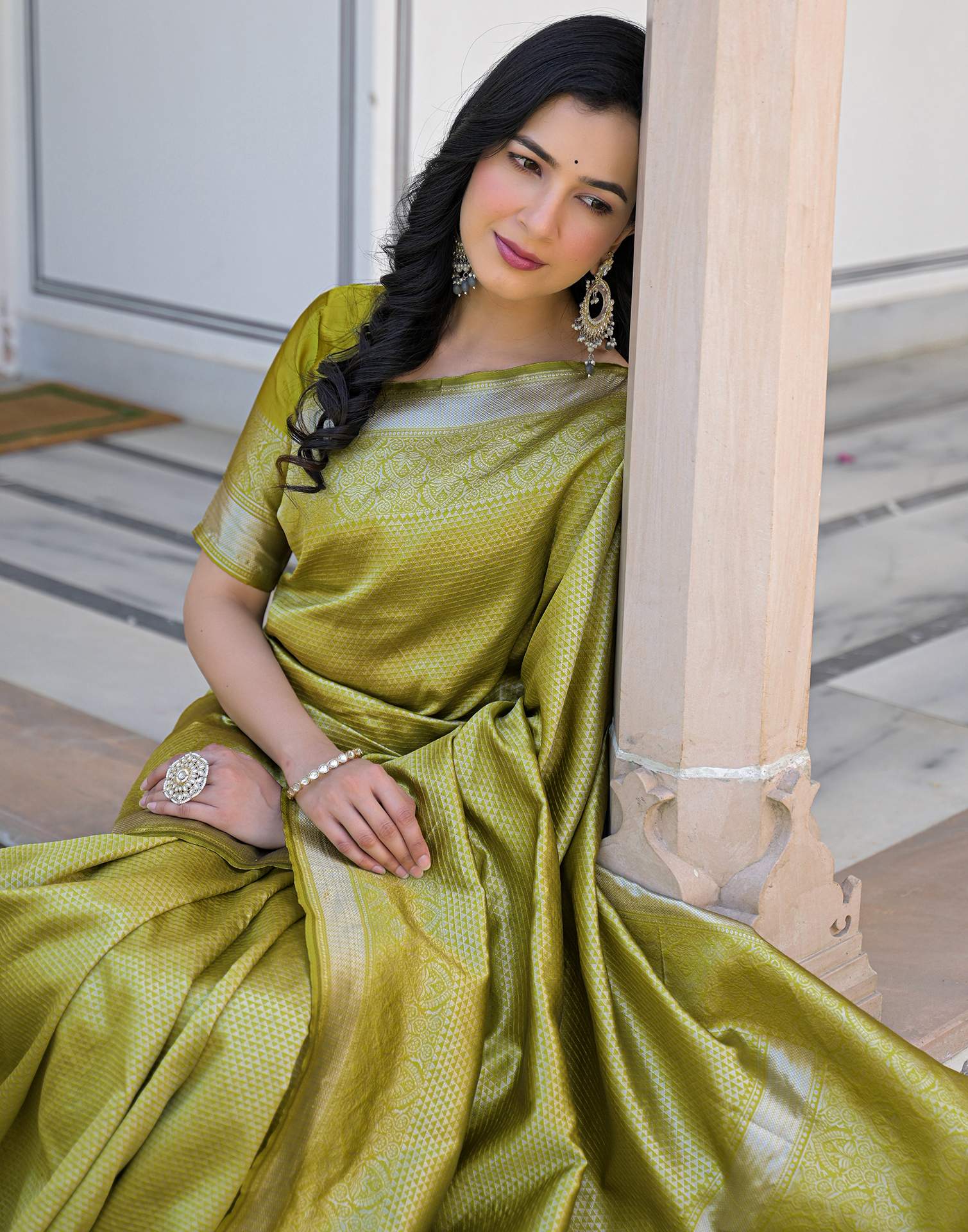 Olive Green Silk Woven Bananrasi Saree - Image 3