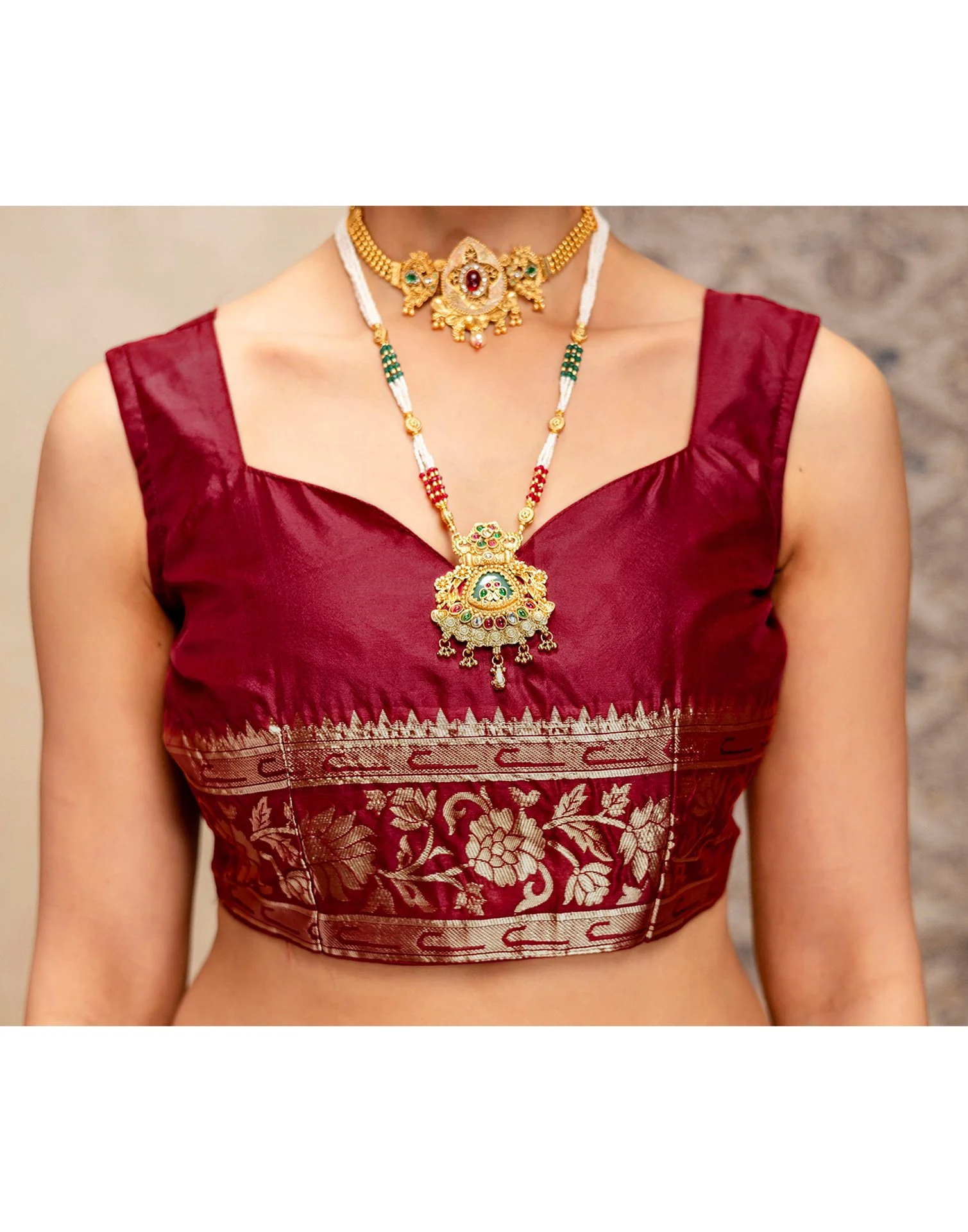 Olive Green Silk Woven Paithani Saree - Image 11