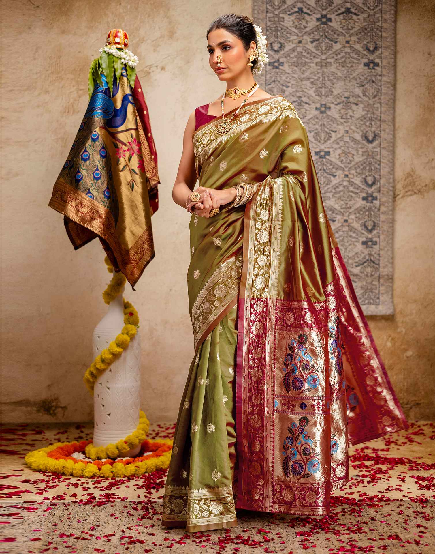 Olive Green Silk Woven Paithani Saree - Image 5