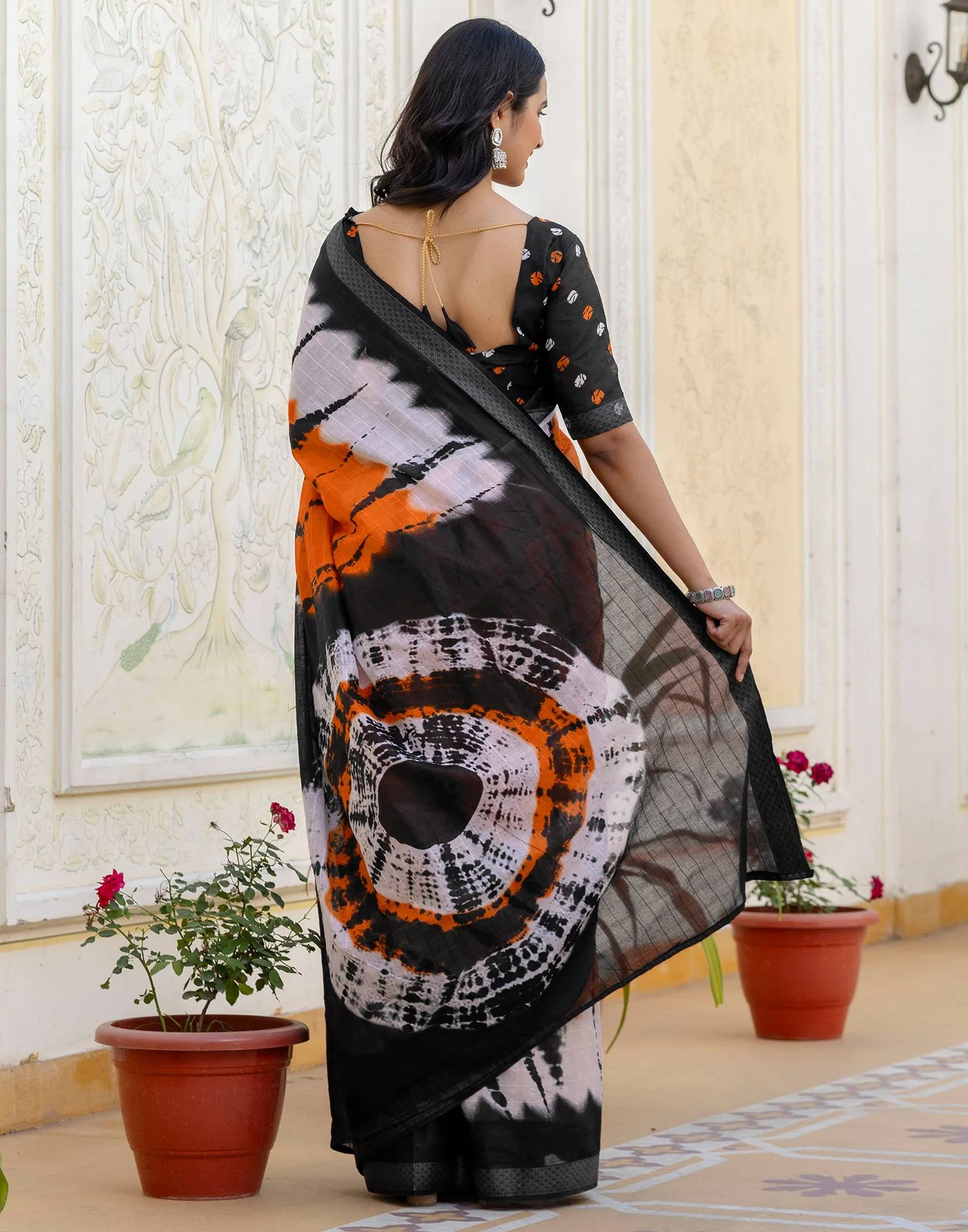 Orange Cotton Printed Woven Border Saree - Image 7