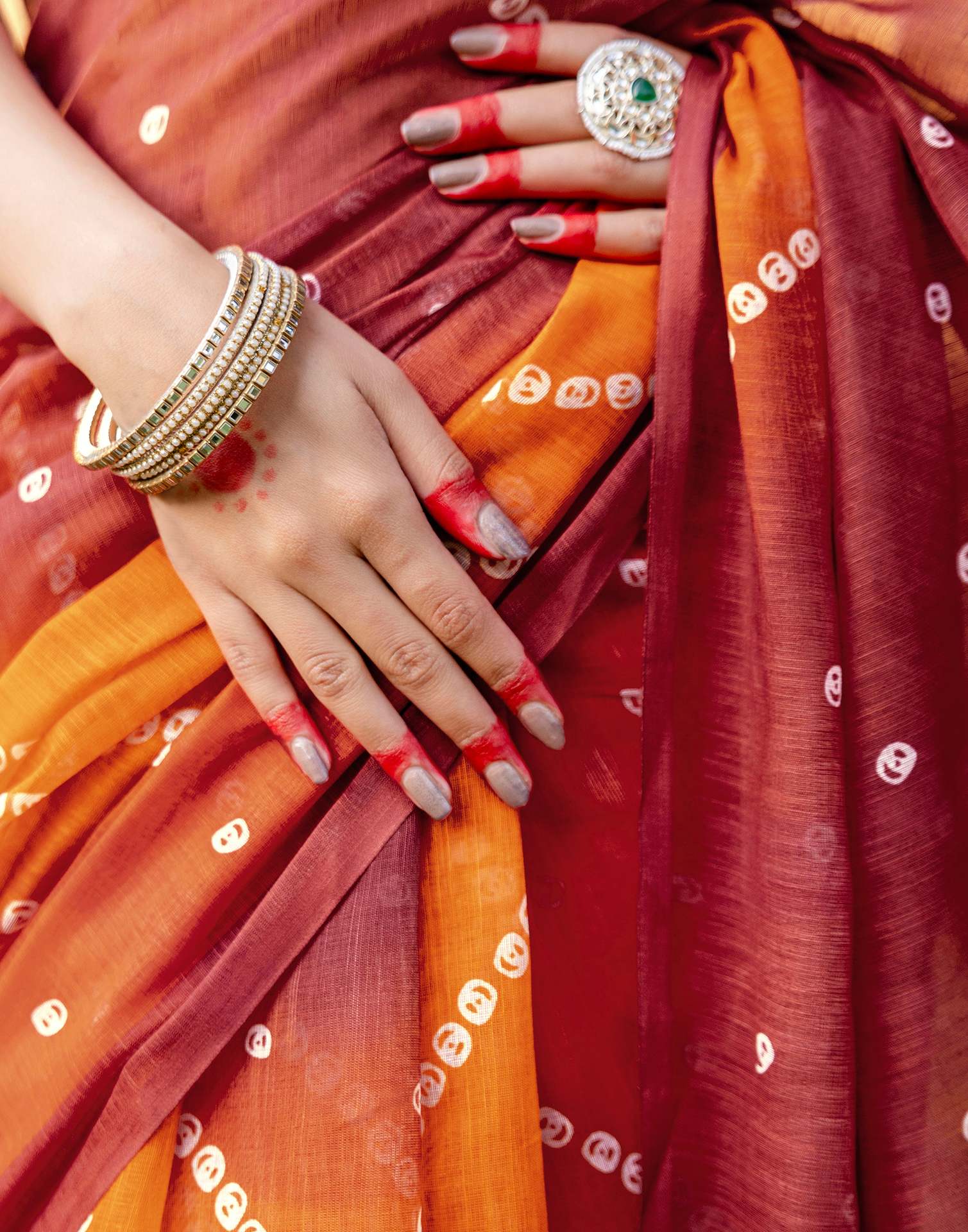 Vat Savitri Special Orange Linen Bandhani Printed Saree - Image 14