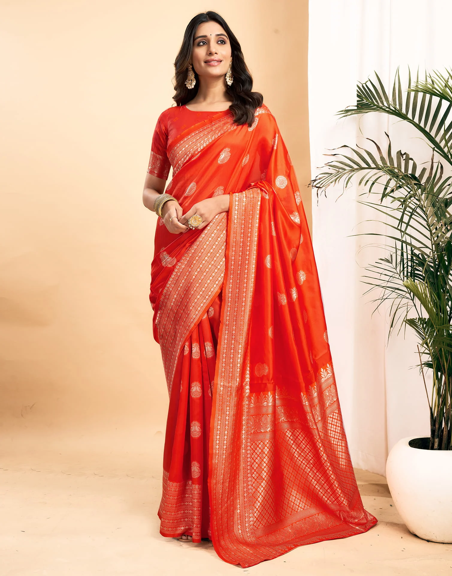 Orange Silk Woven Kanjivaram Saree - Image 4