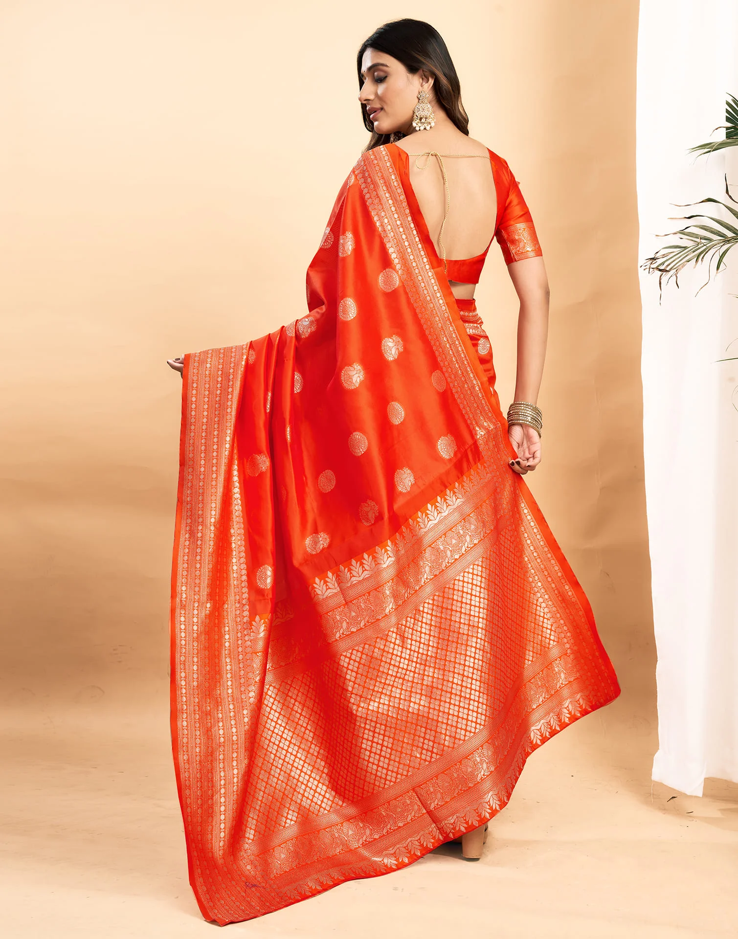 Orange Silk Woven Kanjivaram Saree - Image 7