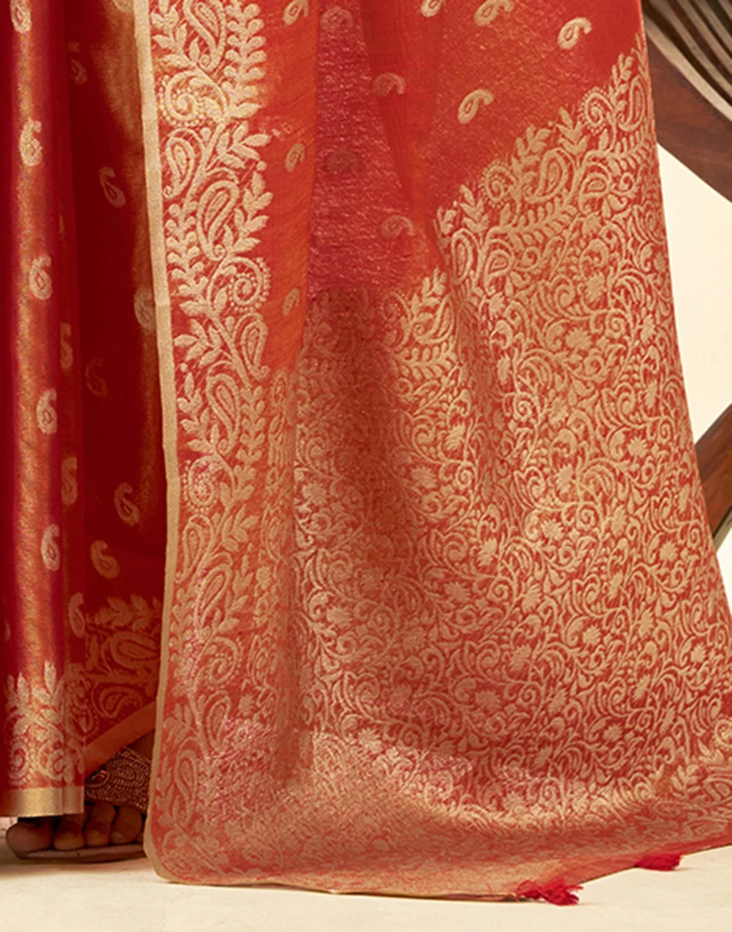 Orange Tissue Linen Woven Saree - Image 6