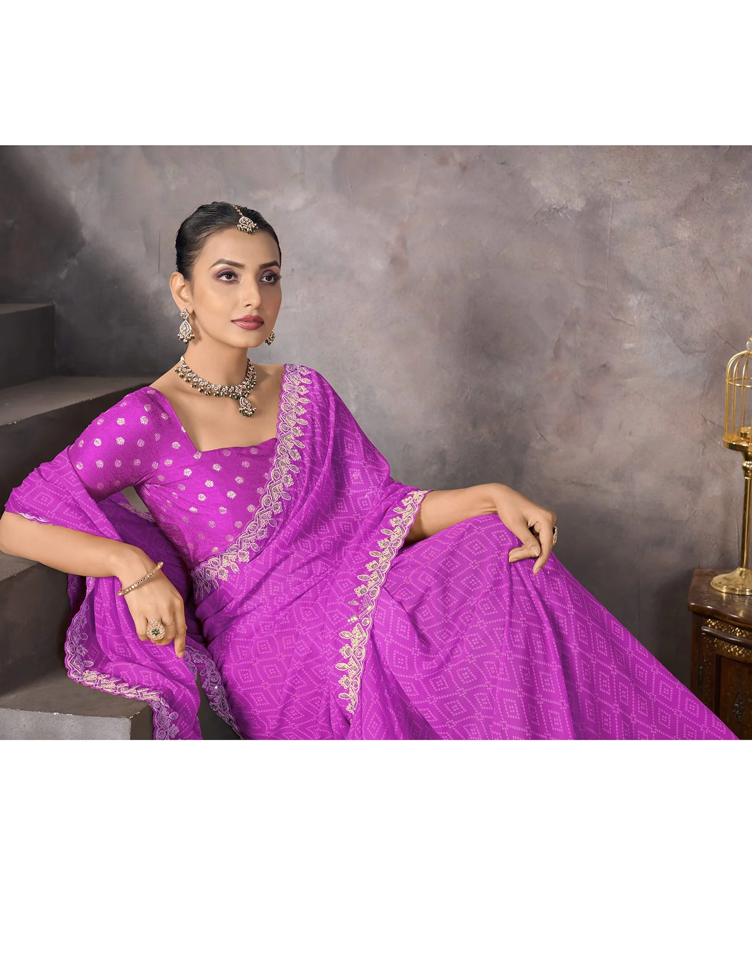 Orchid Pink Georgette Bandhani Saree - Image 5