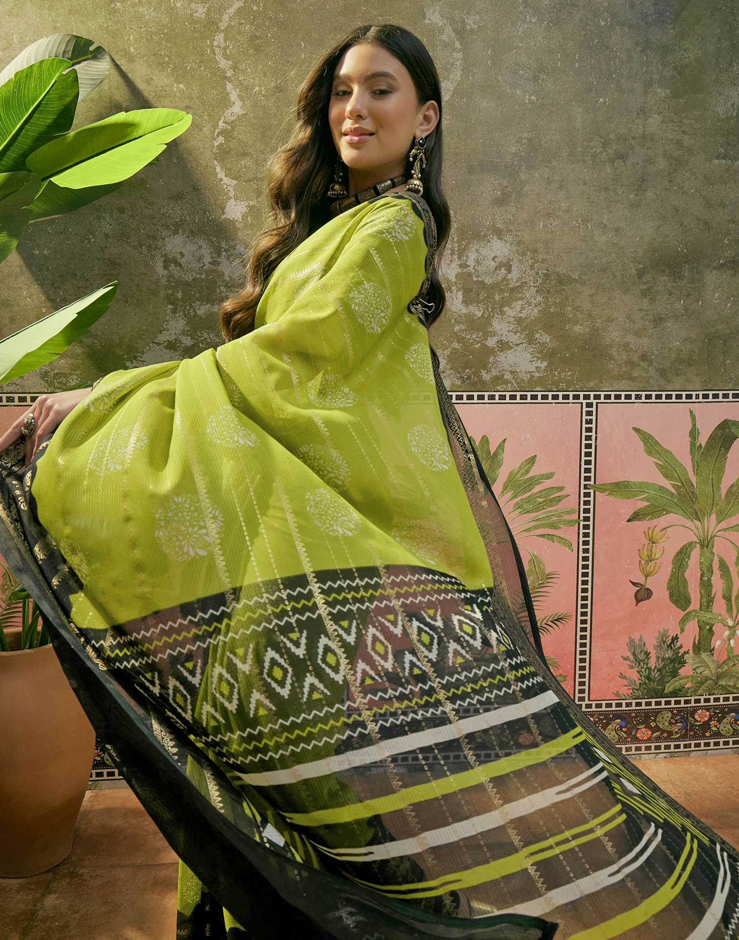 Parrot Green Georgette Foil Printed Saree - Image 7