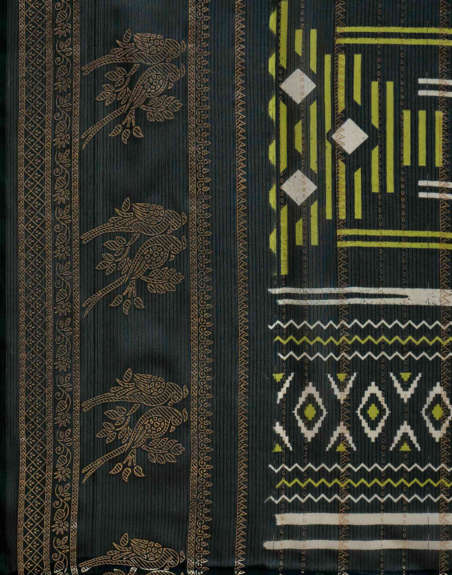 Parrot Green Georgette Foil Printed Saree - Image 9