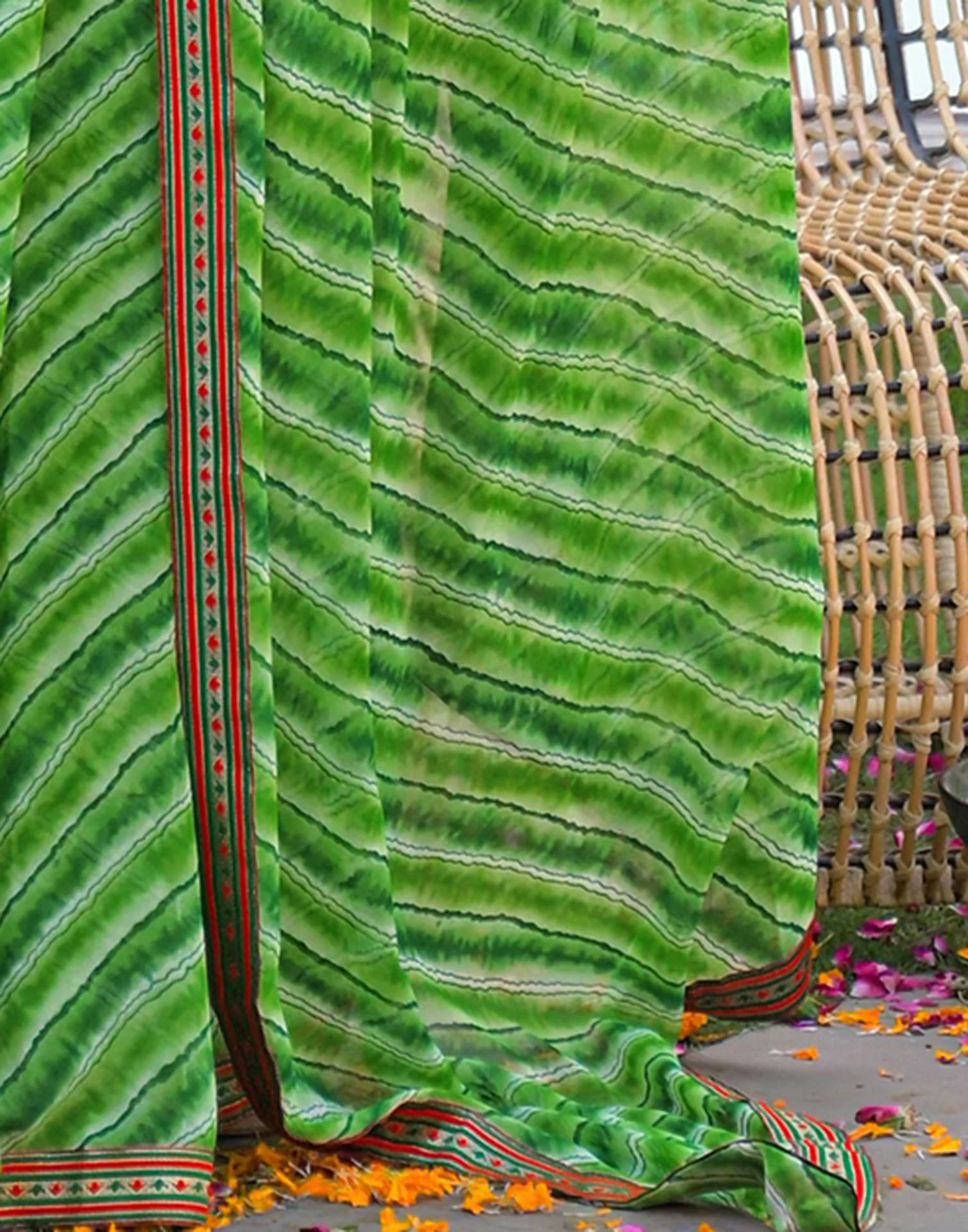 Parrot Green Georgette Laheriya Printed Saree - Image 11