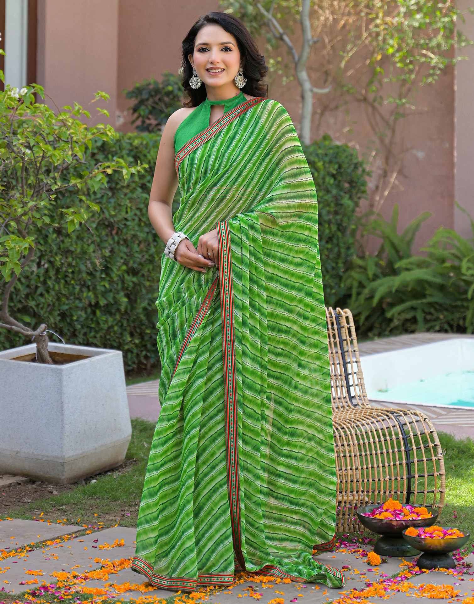 Parrot Green Georgette Laheriya Printed Saree - Image 5