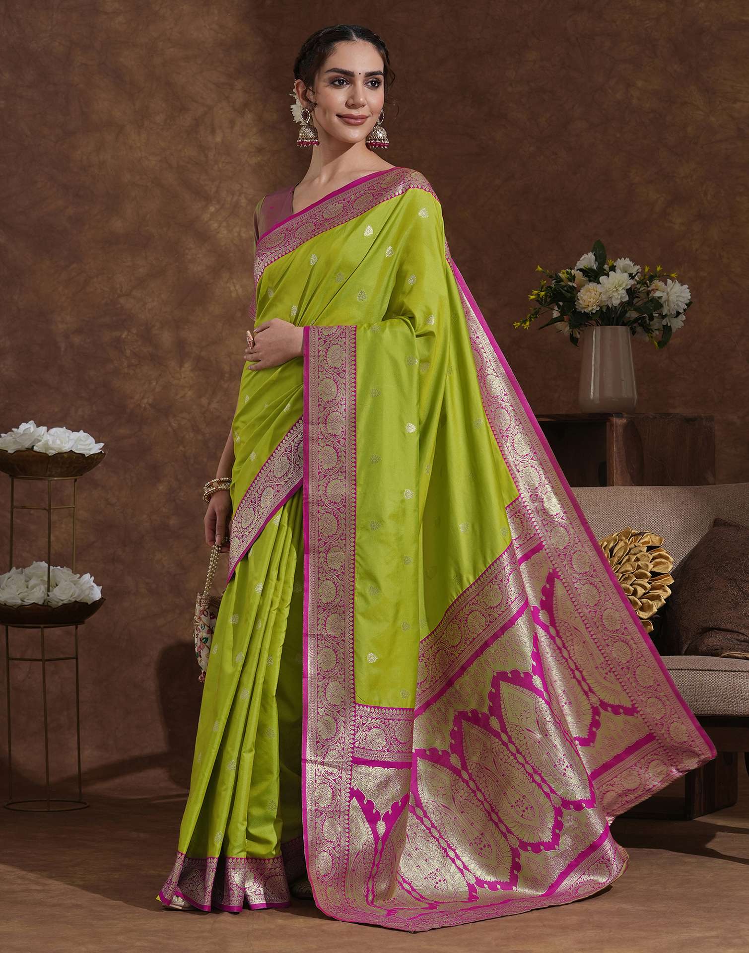Parrot Green Silk Woven Banarasi Saree - Image 4