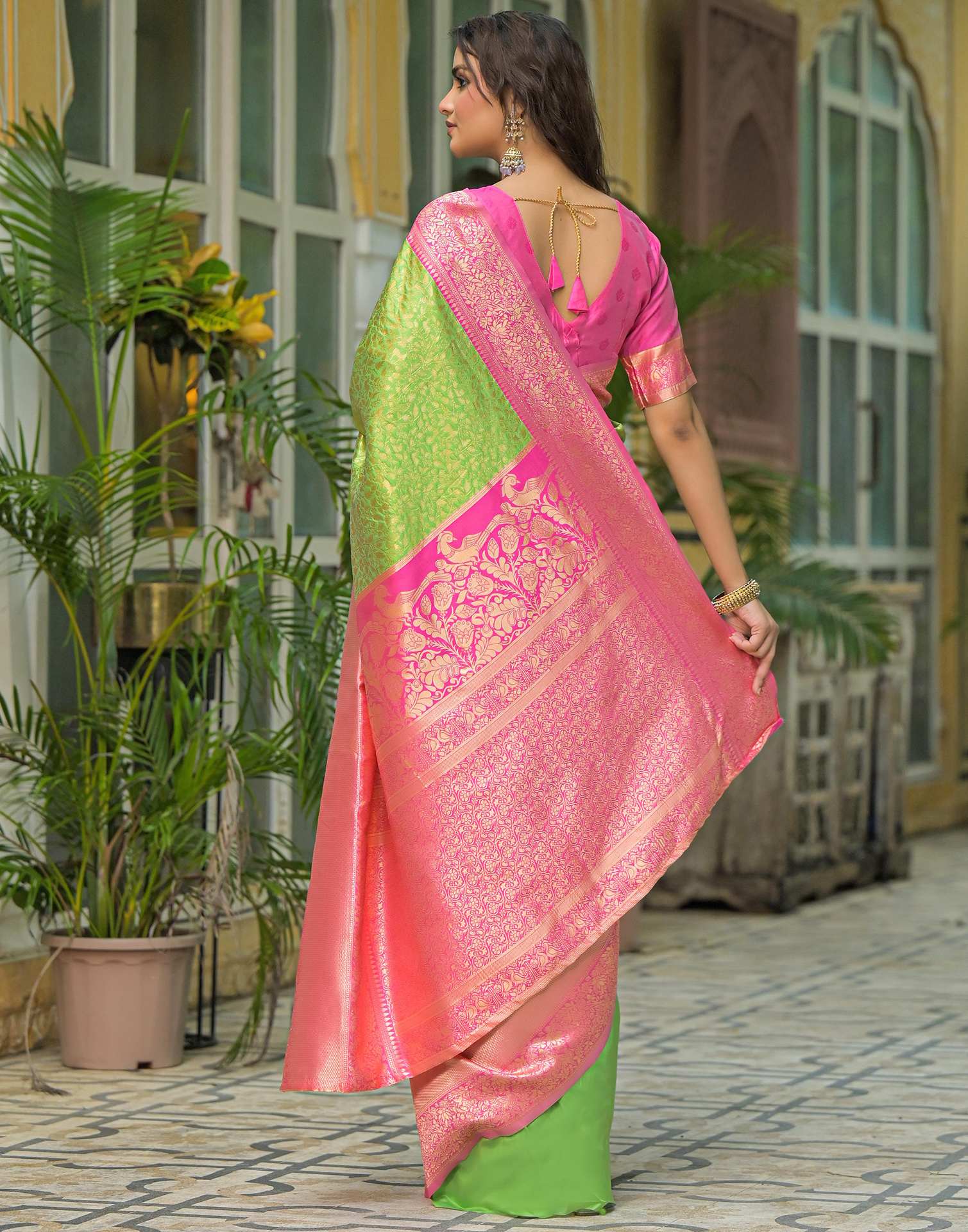 Parrot Green Silk Woven Kanjivaram Saree - Image 7