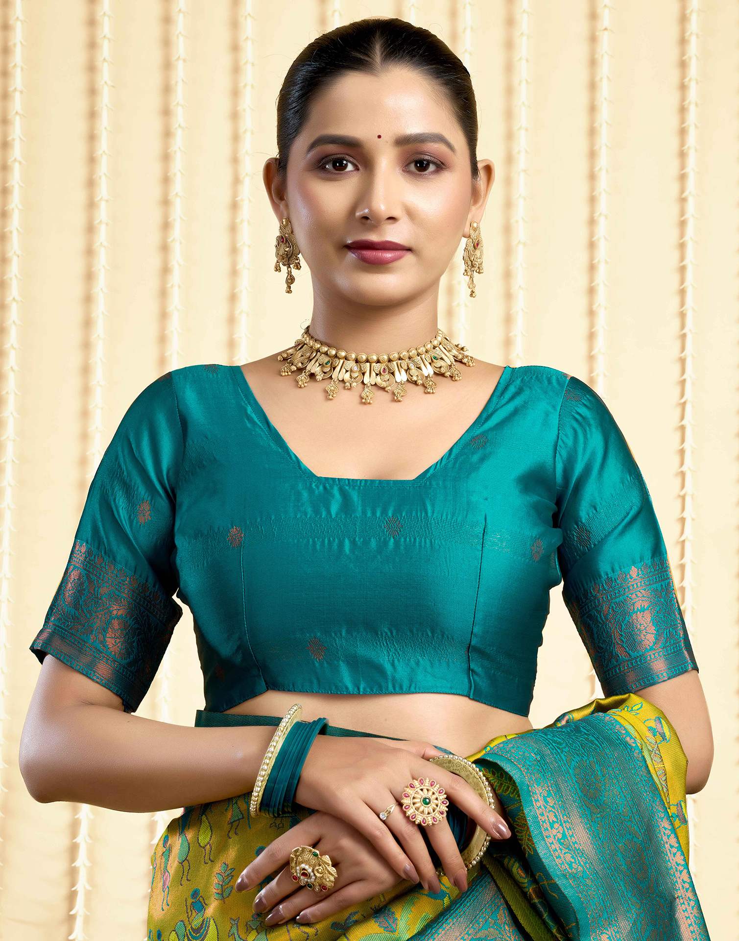 Parrot Green Silk Woven Banarasi Saree - Image 8