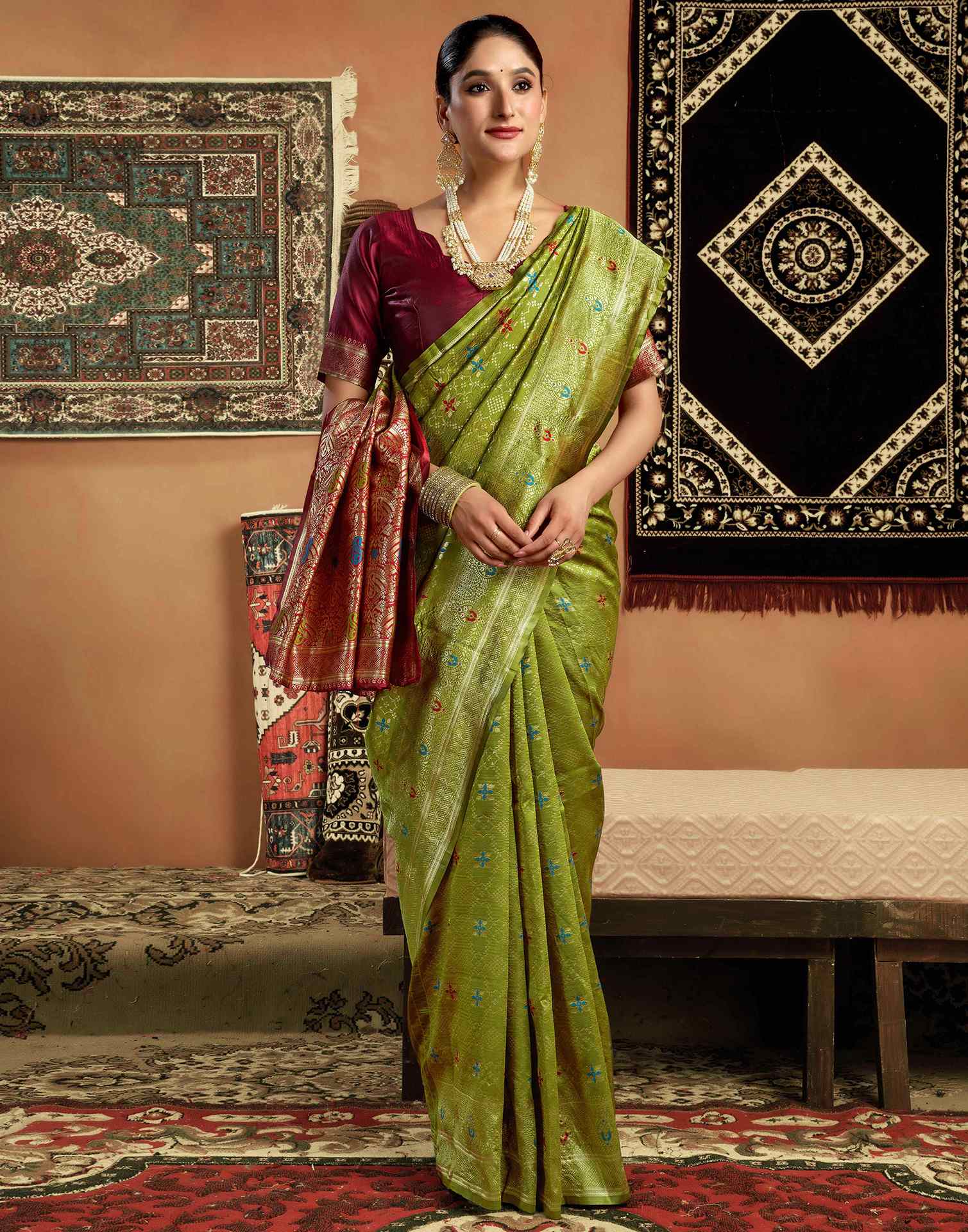 Parrot Green Silk Woven Saree - Image 5