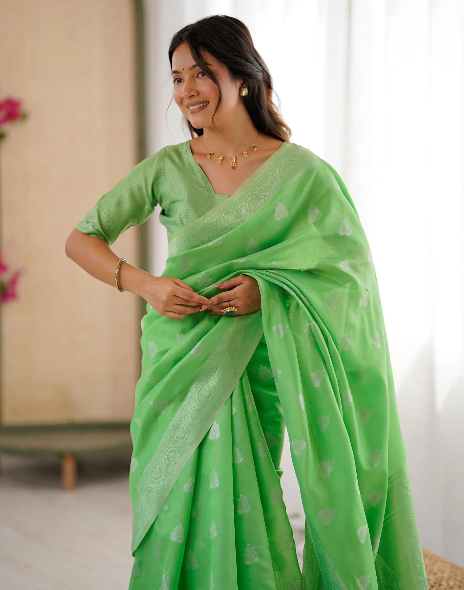 Parrot Green Silk Woven Saree - Image 5