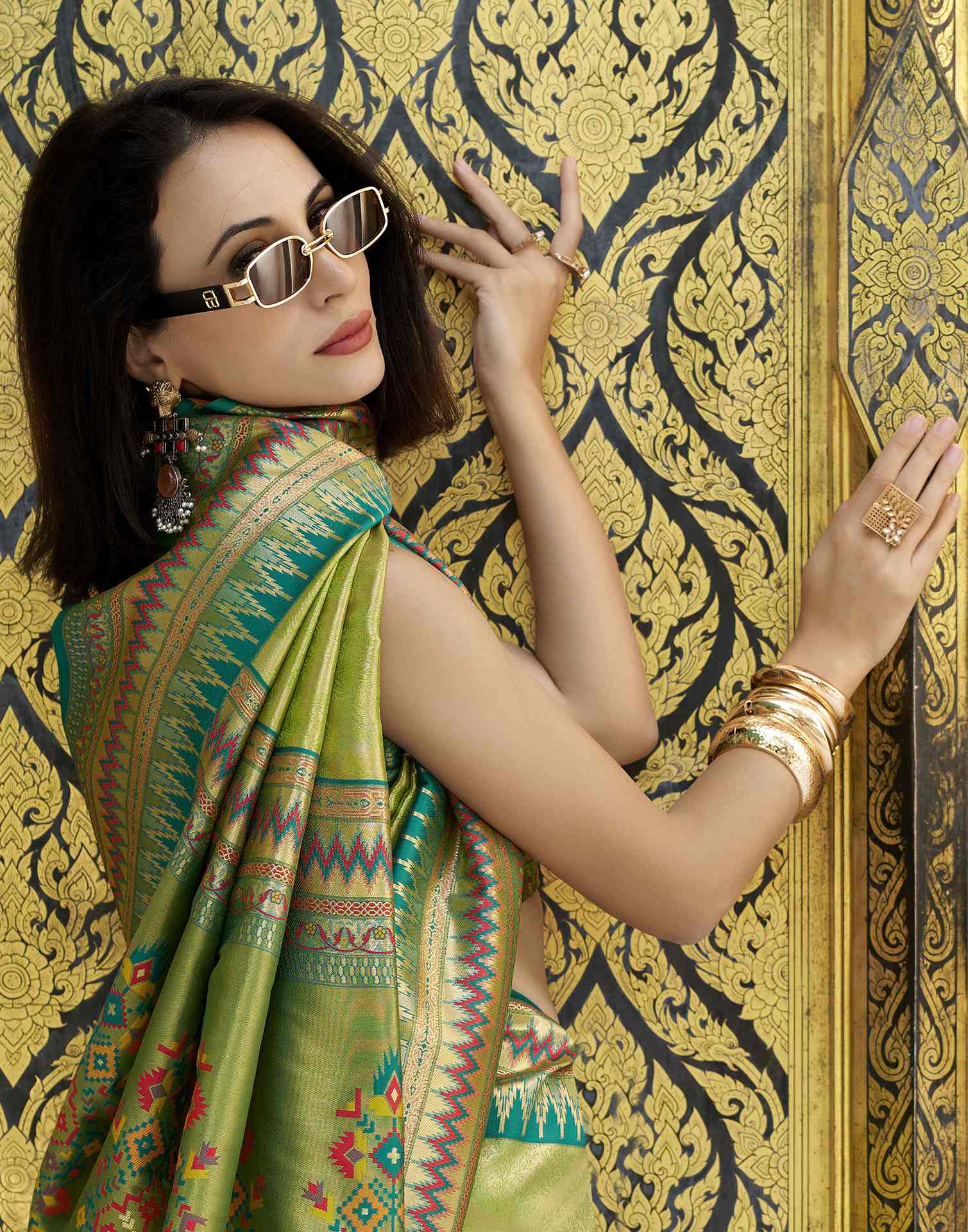 Parrot Green Tissue Silk Woven Paithani Saree - Image 2